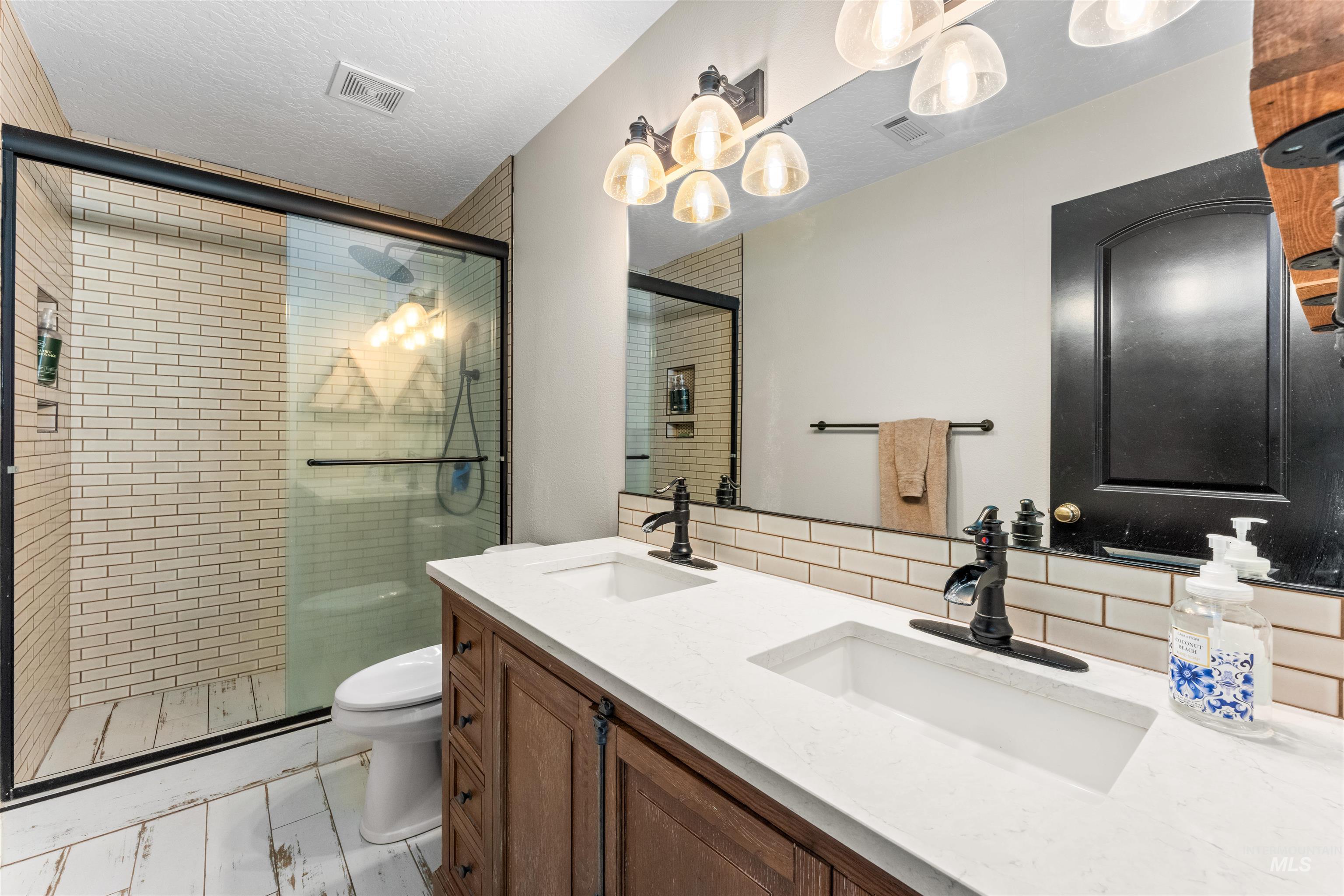 4421 N Tempest Way, Meridian, Idaho 83646, 4 Bedrooms, 2.5 Bathrooms, Residential For Sale, Price $644,900,MLS 98989585