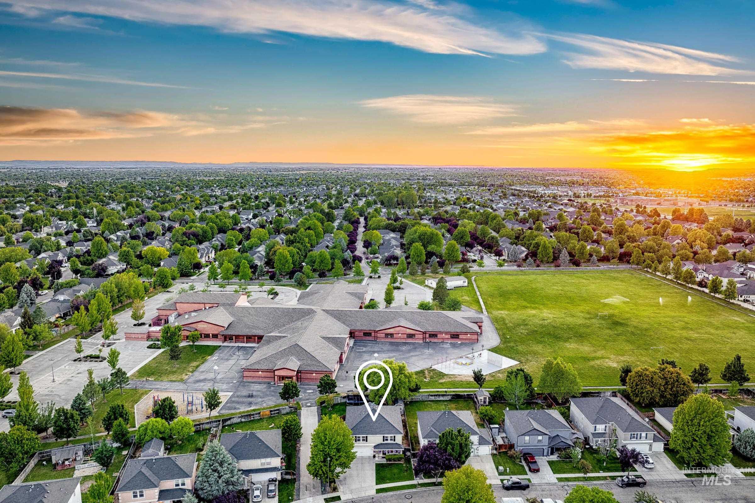 4421 N Tempest Way, Meridian, Idaho 83646, 4 Bedrooms, 2.5 Bathrooms, Residential For Sale, Price $644,900,MLS 98989585