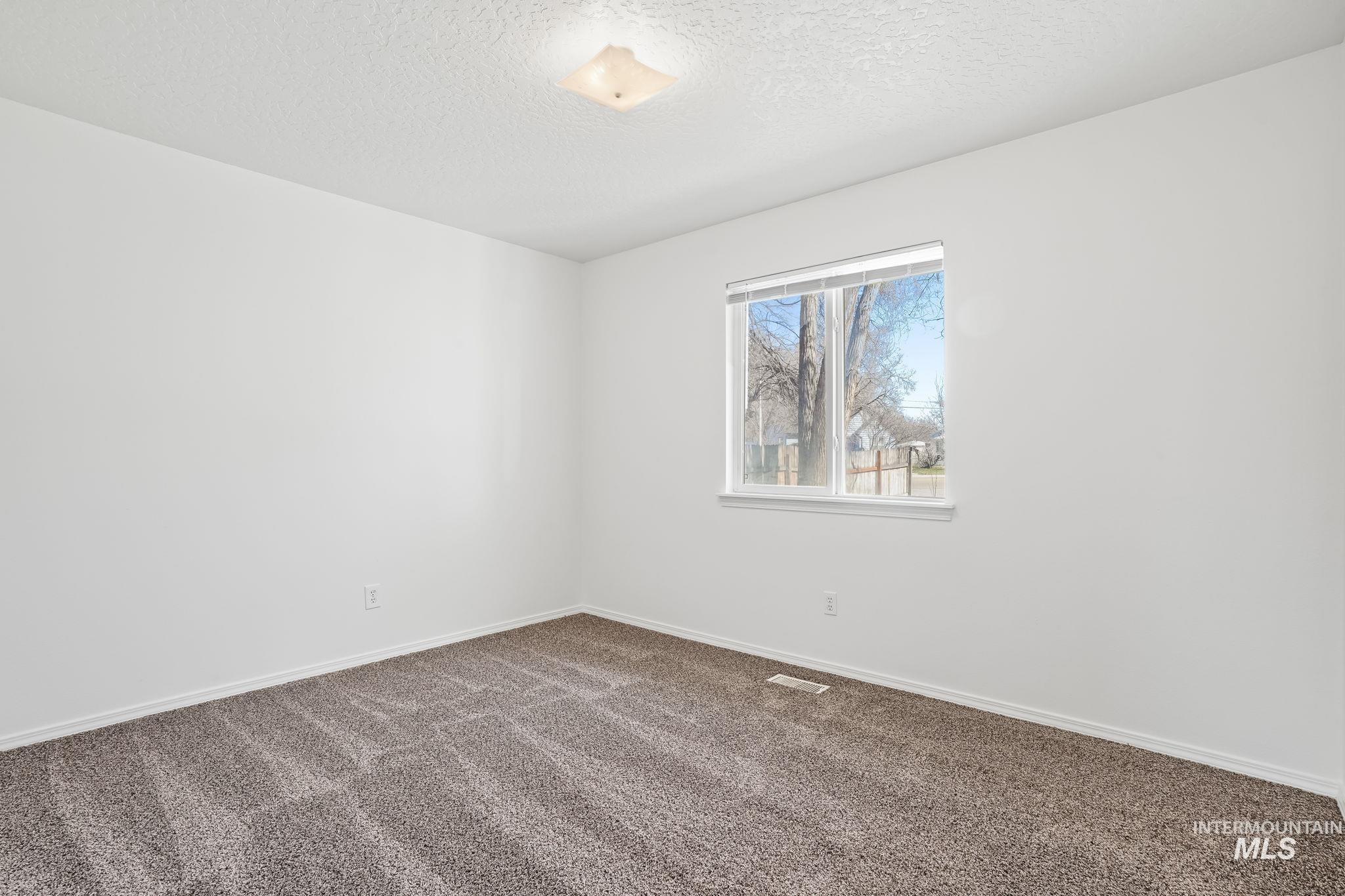 507 S 7th St, Nampa, Idaho 83651-4164, 2 Bedrooms, 1 Bathroom, Rental For Rent, Price $1,600,MLS 98989590