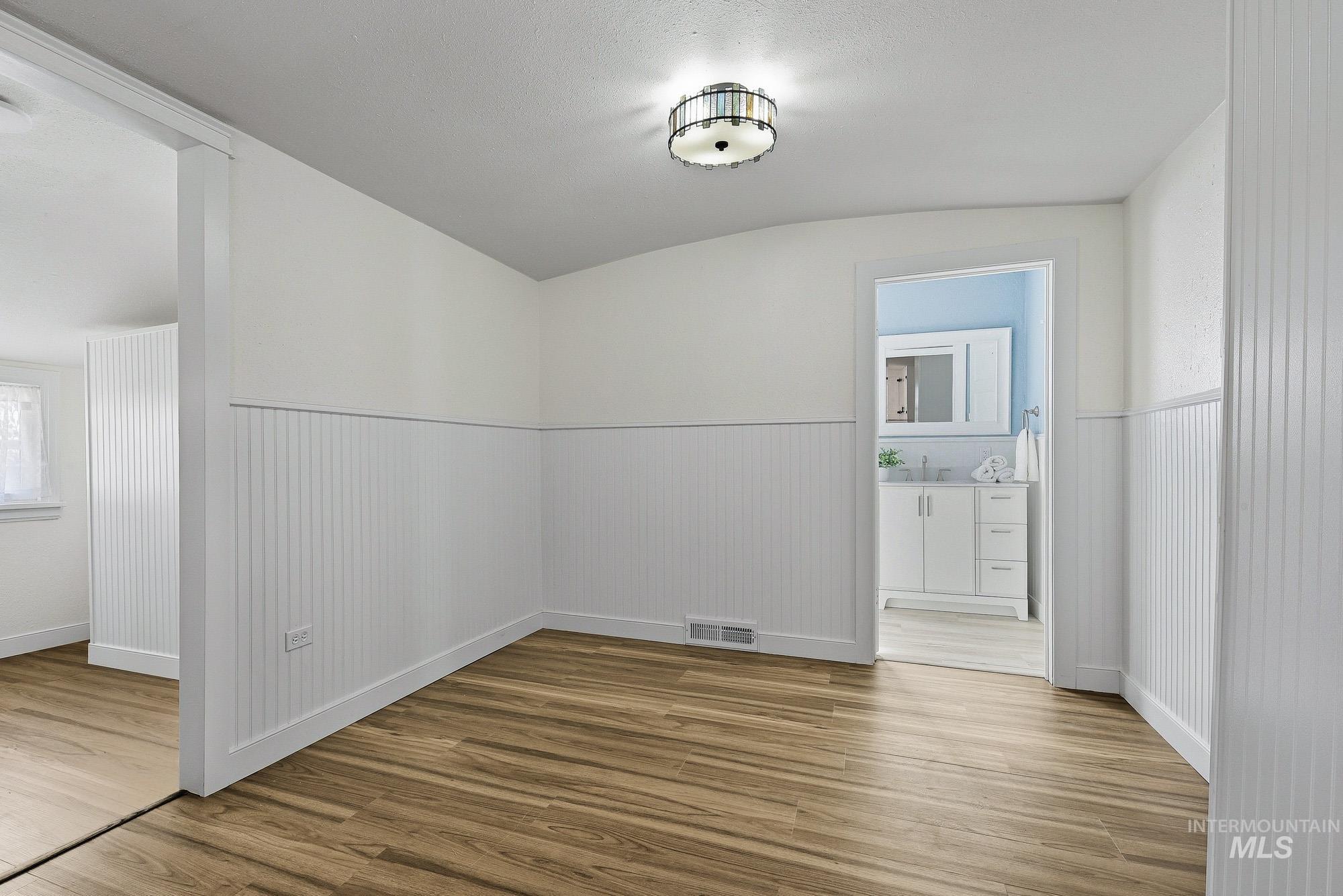 18 E Montana Ave, Homedale, Idaho 83628-3256, 2 Bedrooms, 1 Bathroom, Residential For Sale, Price $258,900,MLS 98989594