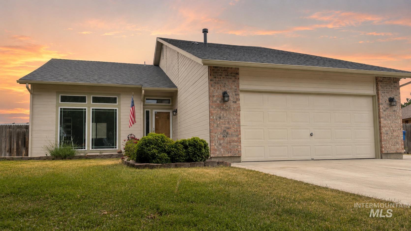 4426 S Tinker Ave, Boise, Idaho 83709, 4 Bedrooms, 2.5 Bathrooms, Residential For Sale, Price $515,000, 98989595