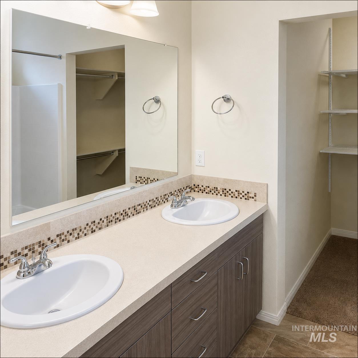1903/1905 N Ancestor Ave, Boise, Idaho 83704, 2 Bedrooms, 2 Bathrooms, Residential Income For Sale, Price $650,000, 98989596