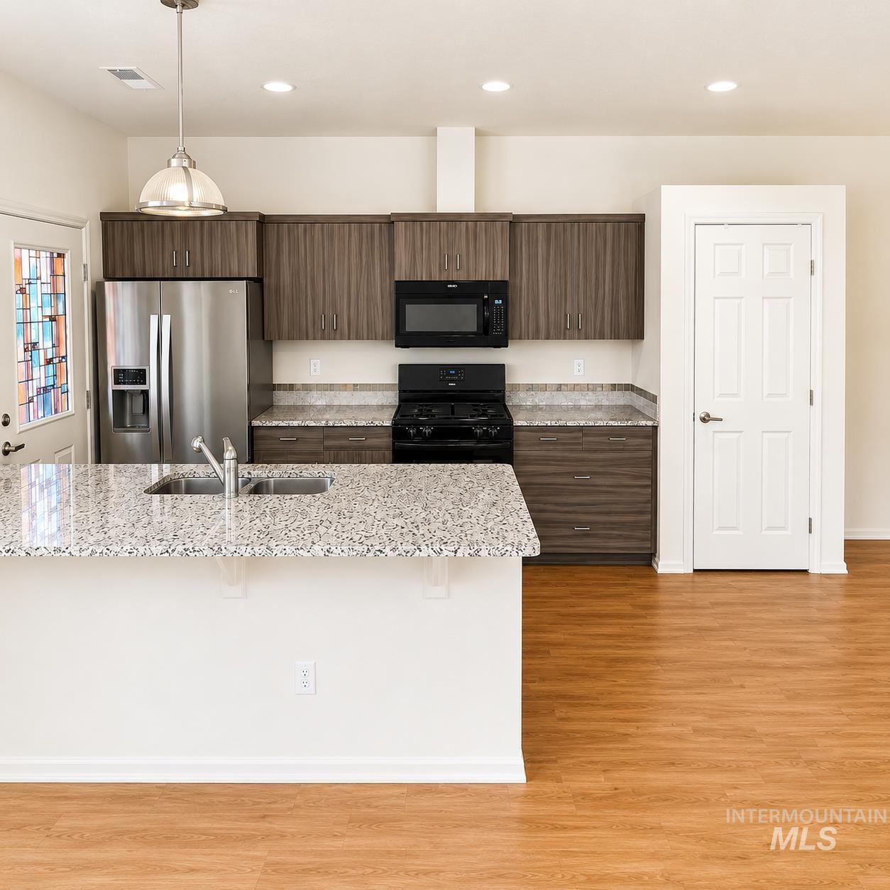 1903/1905 N Ancestor Ave, Boise, Idaho 83704, 2 Bedrooms, 2 Bathrooms, Residential Income For Sale, Price $650,000, 98989596