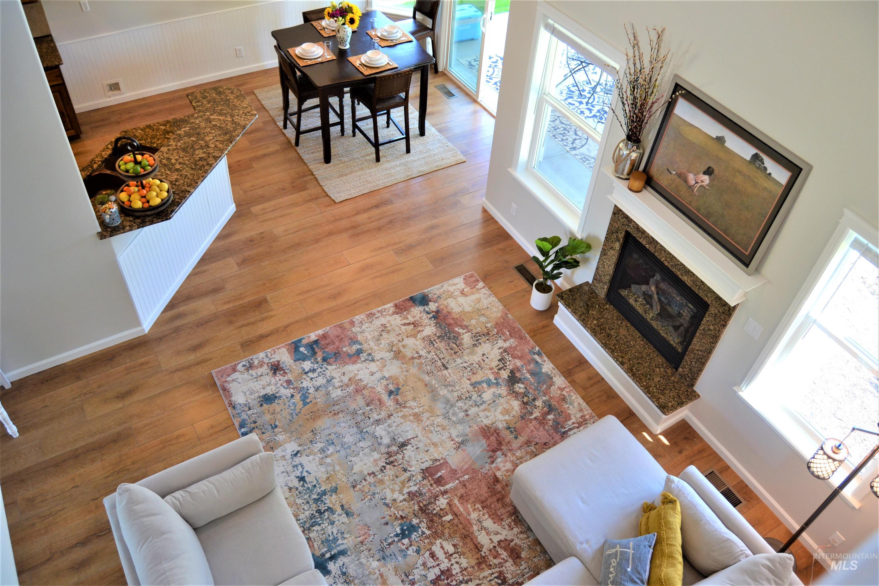 562 N Paddington, Star, Idaho 83669, 4 Bedrooms, 2.5 Bathrooms, Residential For Sale, Price $559,000,MLS 98989598