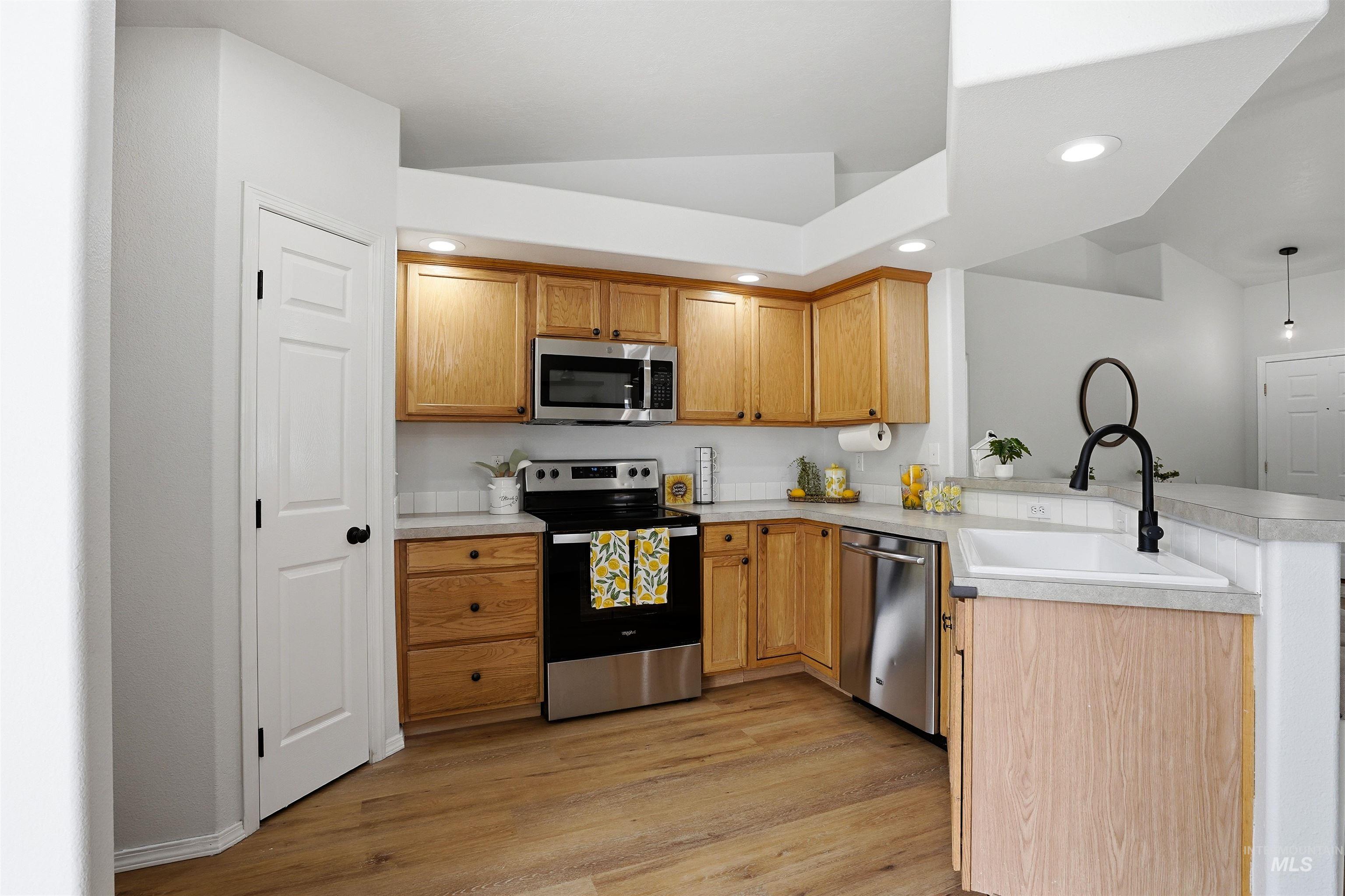 3520 E Kent Ave, Nampa, Idaho 83686, 3 Bedrooms, 2 Bathrooms, Residential For Sale, Price $382,000,MLS 98989599