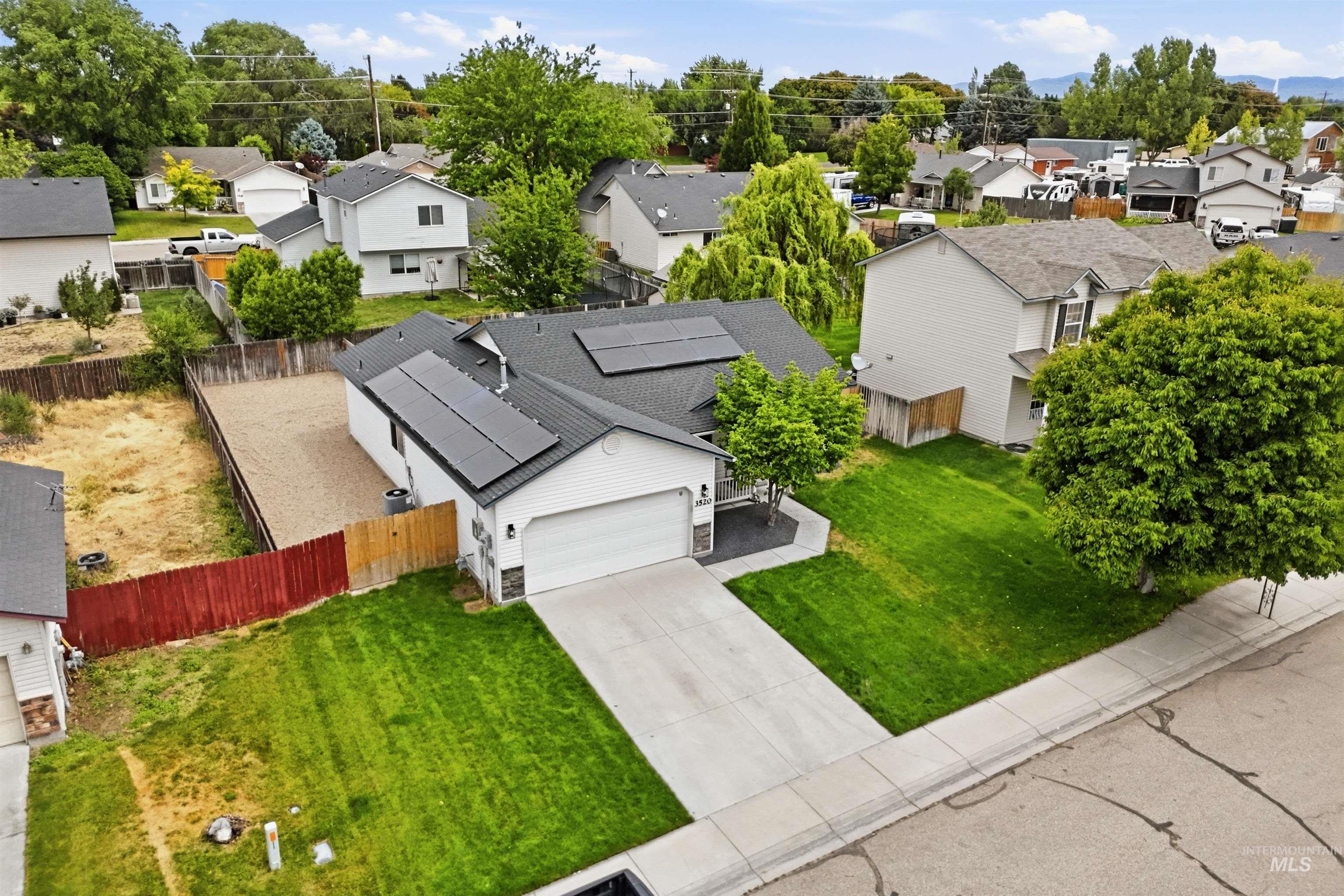 3520 E Kent Ave, Nampa, Idaho 83686, 3 Bedrooms, 2 Bathrooms, Residential For Sale, Price $382,000,MLS 98989599