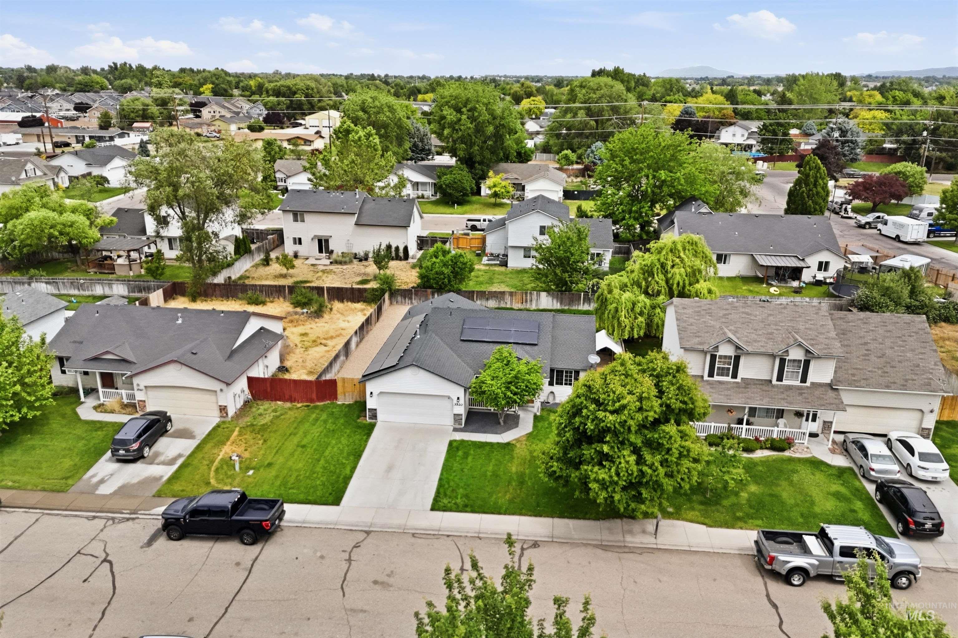 3520 E Kent Ave, Nampa, Idaho 83686, 3 Bedrooms, 2 Bathrooms, Residential For Sale, Price $382,000,MLS 98989599