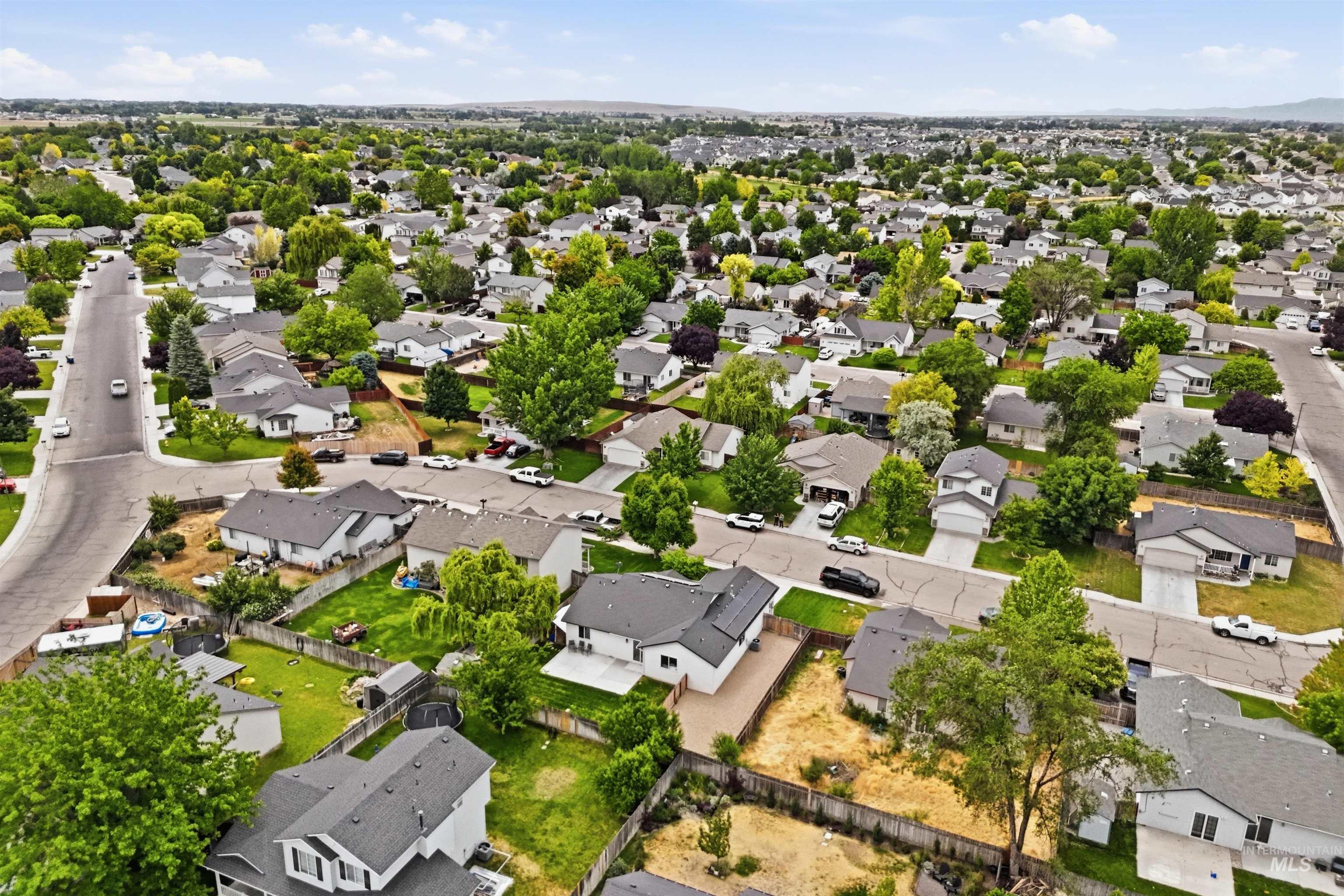 3520 E Kent Ave, Nampa, Idaho 83686, 3 Bedrooms, 2 Bathrooms, Residential For Sale, Price $382,000,MLS 98989599