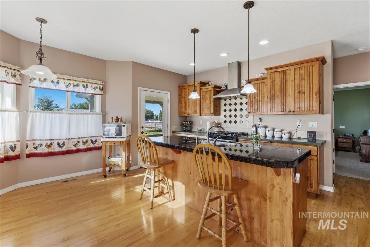 14385 Silver Creek Road, Caldwell, Idaho 83607, 3 Bedrooms, 2 Bathrooms, Residential For Sale, Price $829,999,MLS 98989600