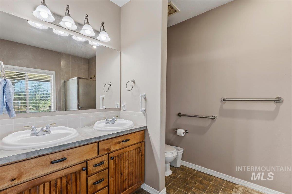 14385 Silver Creek Road, Caldwell, Idaho 83607, 3 Bedrooms, 2 Bathrooms, Residential For Sale, Price $829,999,MLS 98989600