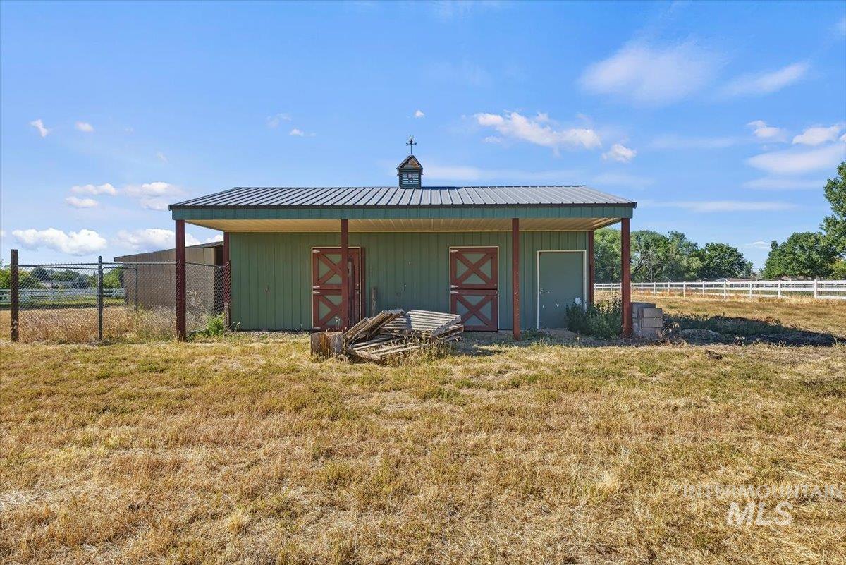 14385 Silver Creek Road, Caldwell, Idaho 83607, 3 Bedrooms, 2 Bathrooms, Residential For Sale, Price $829,999,MLS 98989600