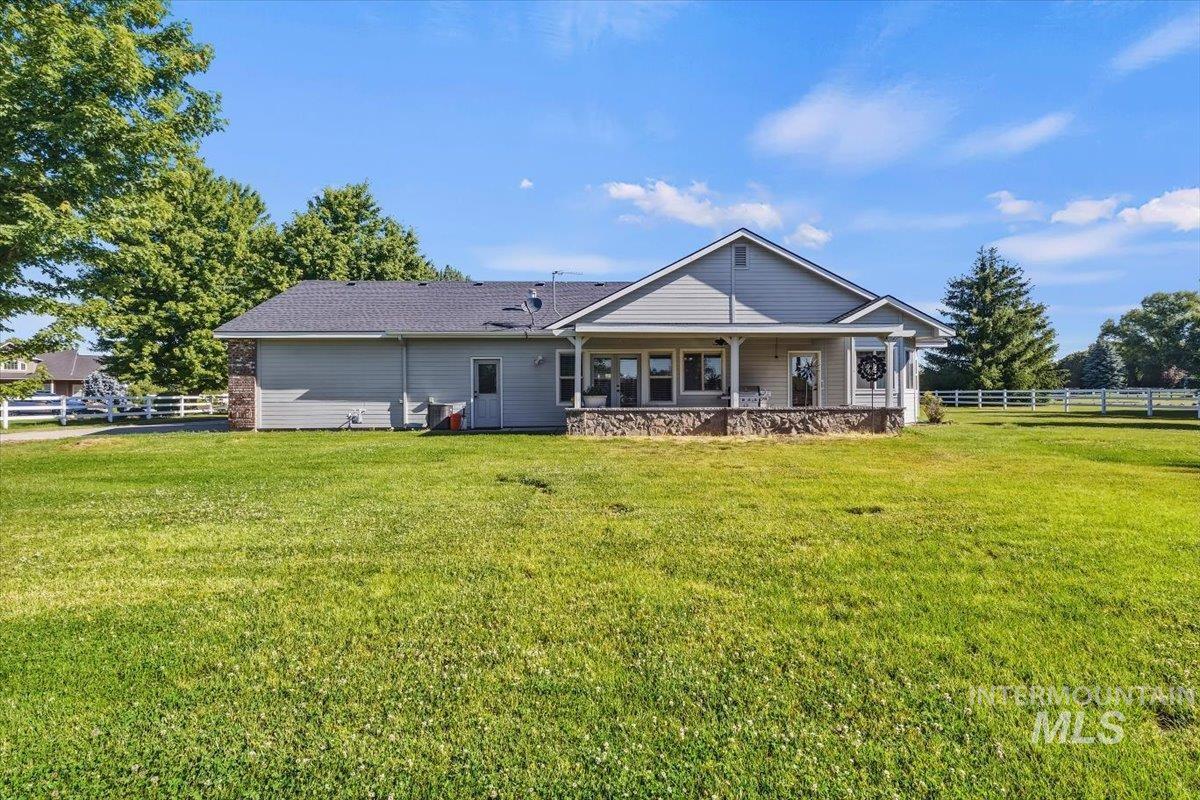 14385 Silver Creek Road, Caldwell, Idaho 83607, 3 Bedrooms, 2 Bathrooms, Residential For Sale, Price $829,999,MLS 98989600