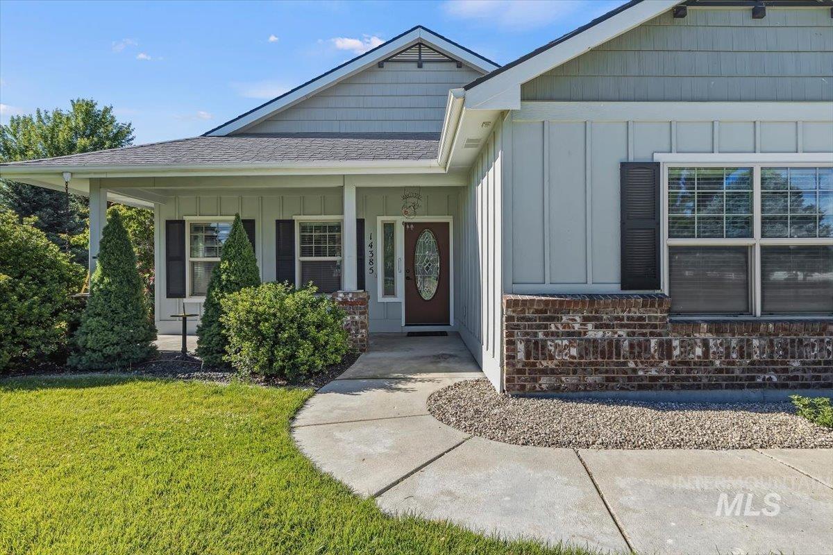 14385 Silver Creek Road, Caldwell, Idaho 83607, 3 Bedrooms, 2 Bathrooms, Residential For Sale, Price $829,999,MLS 98989600