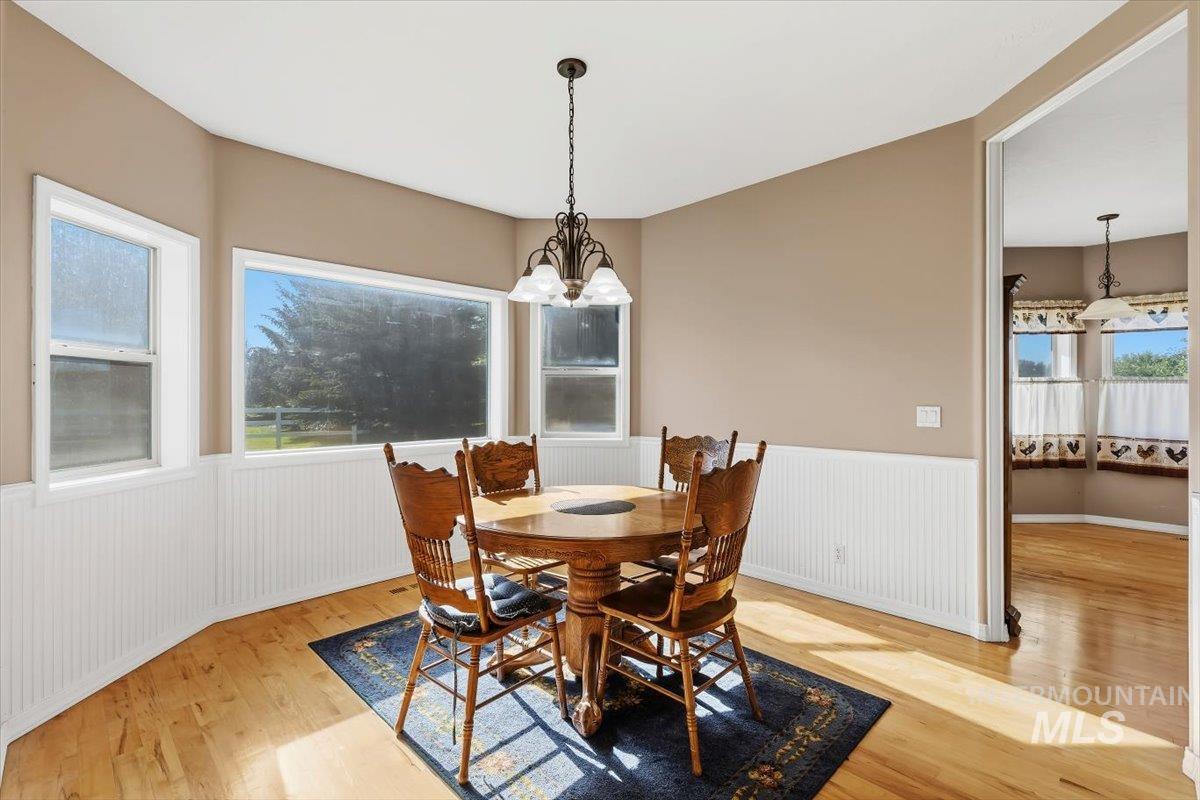 14385 Silver Creek Road, Caldwell, Idaho 83607, 3 Bedrooms, 2 Bathrooms, Residential For Sale, Price $829,999,MLS 98989600
