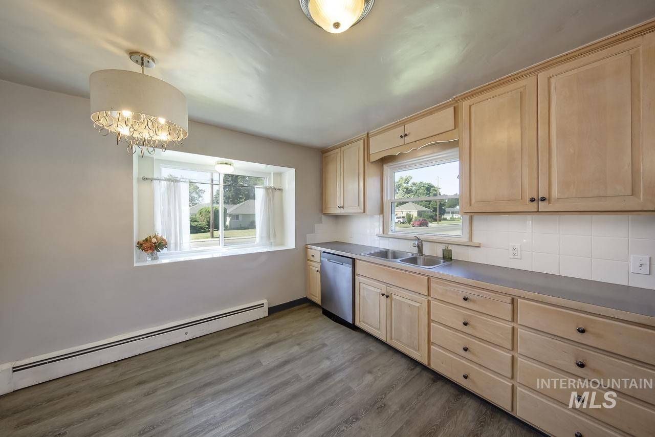 1202 E Main Street, Emmett, Idaho 83617, 3 Bedrooms, 2 Bathrooms, Residential For Sale, Price $397,500,MLS 98989605