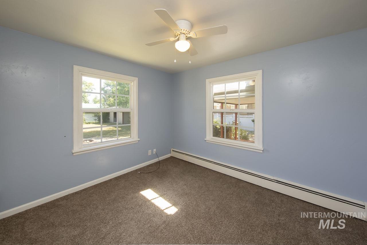 1202 E Main Street, Emmett, Idaho 83617, 3 Bedrooms, 2 Bathrooms, Residential For Sale, Price $397,500,MLS 98989605