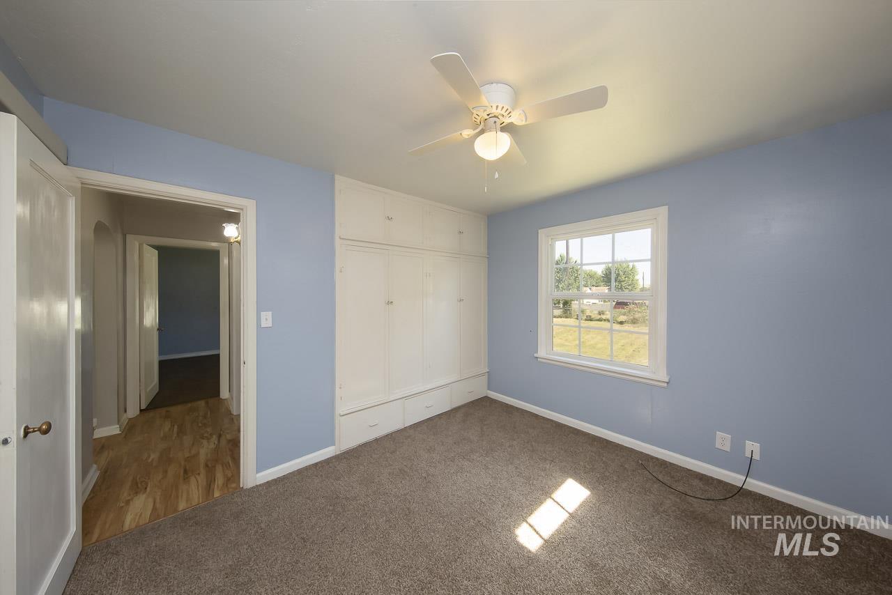 1202 E Main Street, Emmett, Idaho 83617, 3 Bedrooms, 2 Bathrooms, Residential For Sale, Price $397,500,MLS 98989605