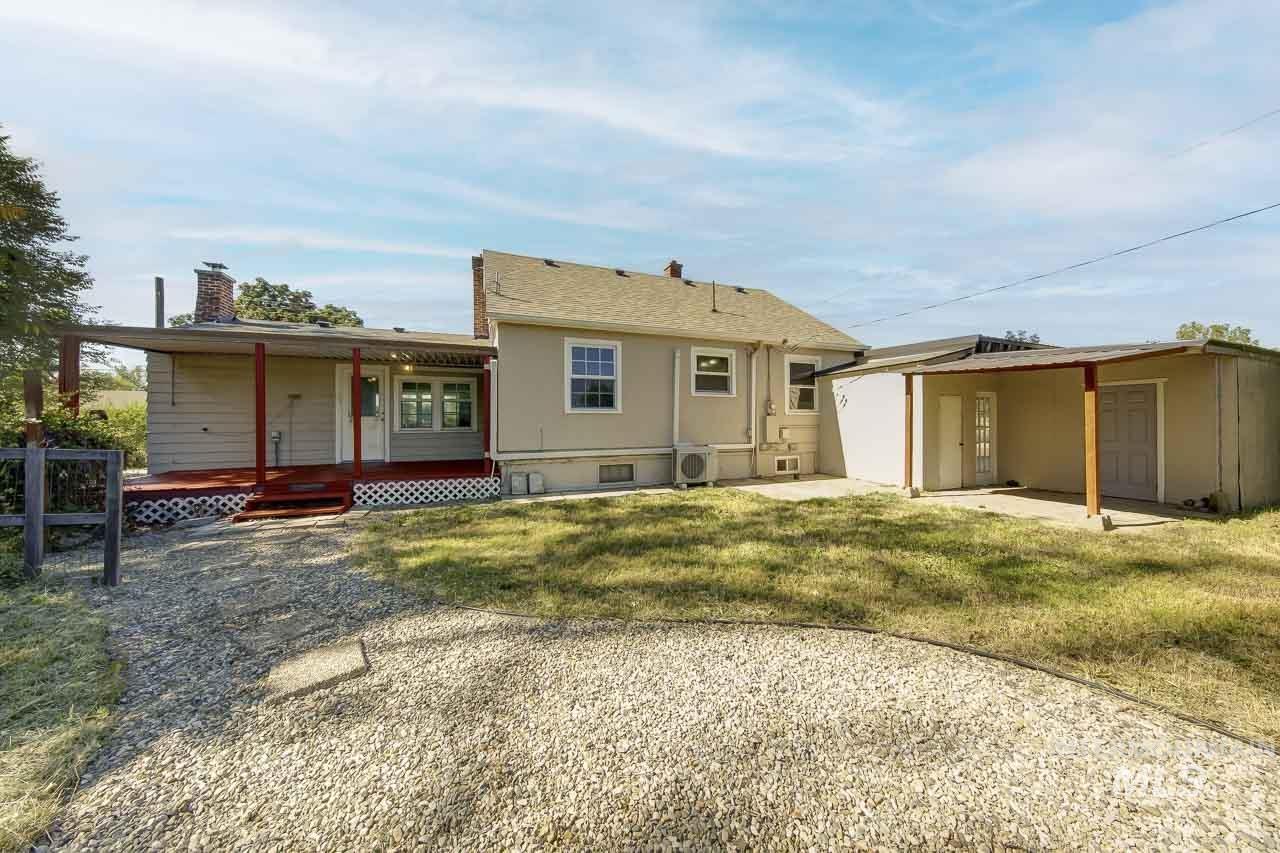 1202 E Main Street, Emmett, Idaho 83617, 3 Bedrooms, 2 Bathrooms, Residential For Sale, Price $397,500,MLS 98989605