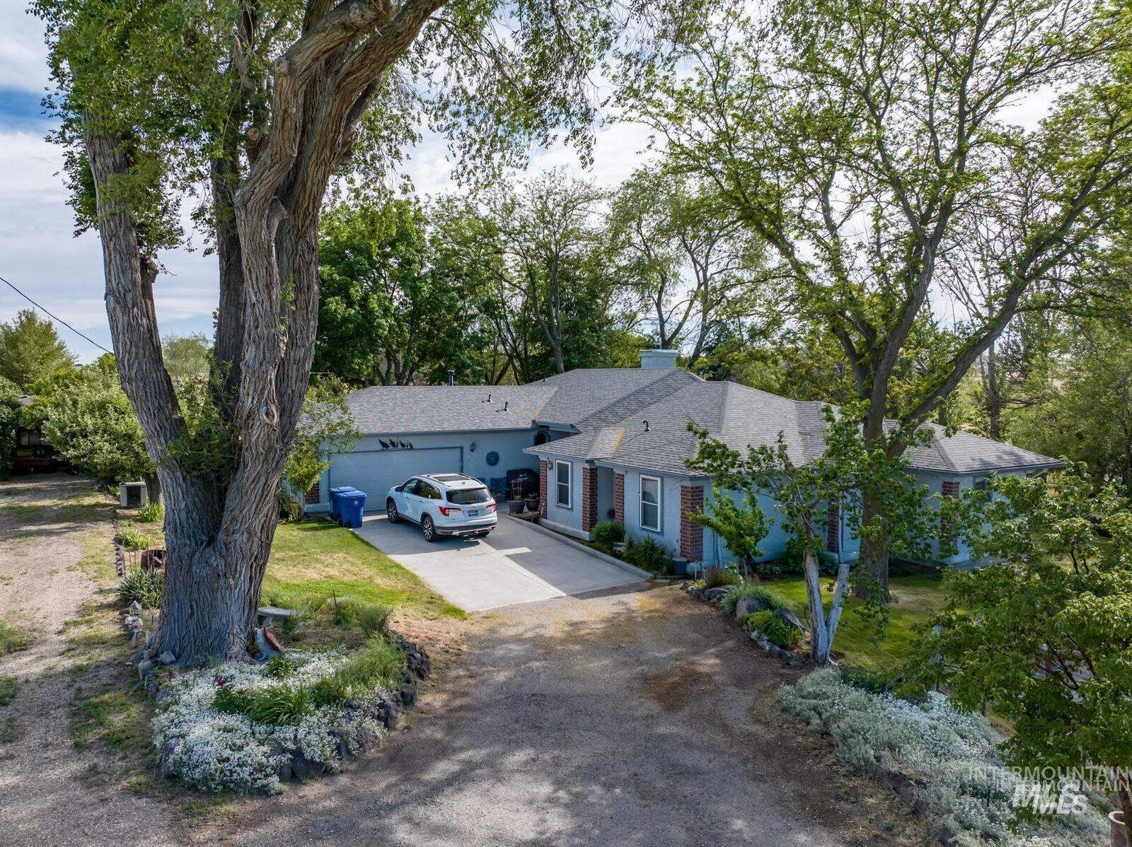 1185 E King Rd, Kuna, Idaho 83634, 3 Bedrooms, 2.5 Bathrooms, Farm & Ranch For Sale, Price $2,995,000,MLS 98989610