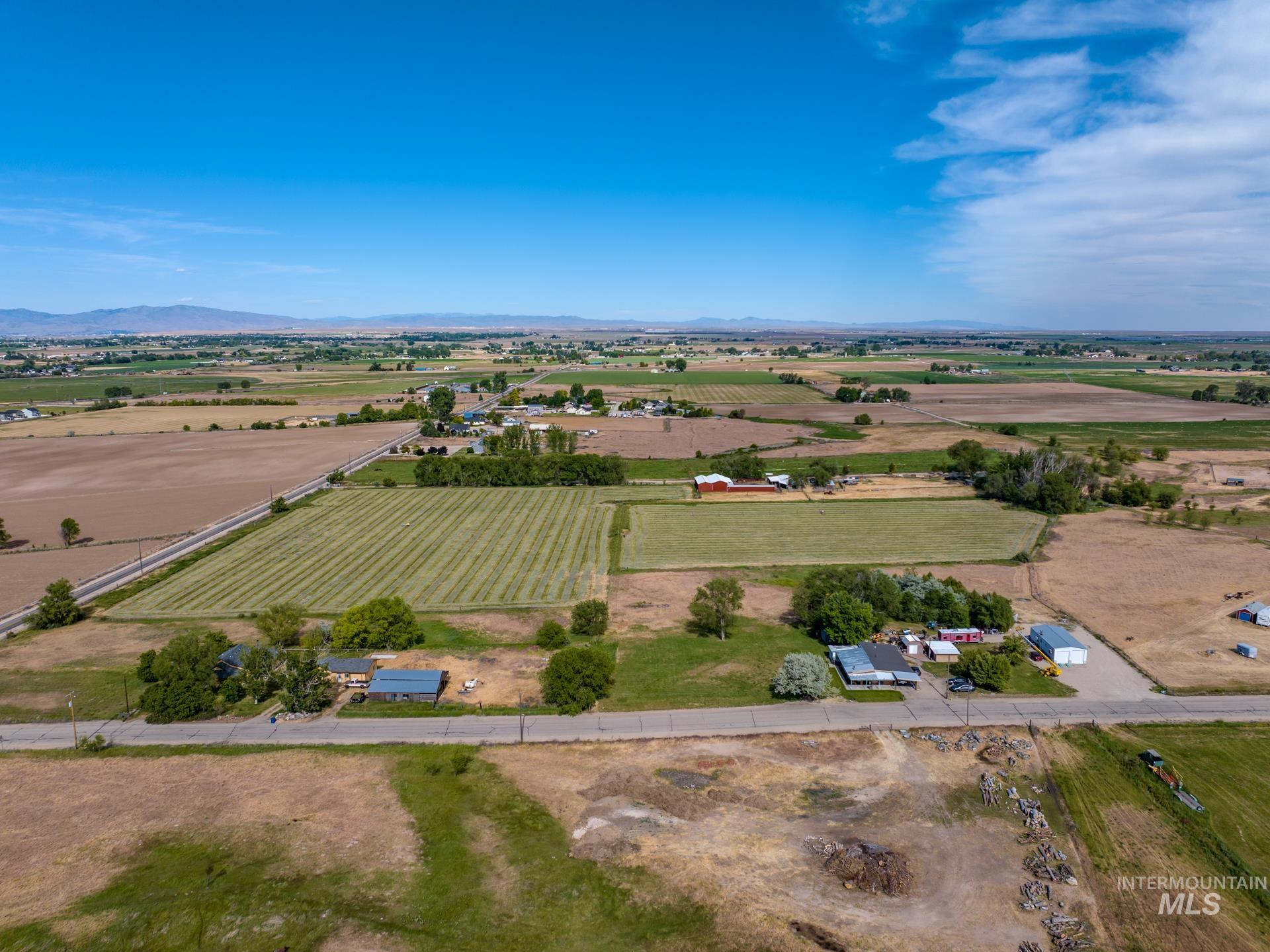 1185 E King Rd, Kuna, Idaho 83634, 3 Bedrooms, 2.5 Bathrooms, Farm & Ranch For Sale, Price $2,995,000, 98989610