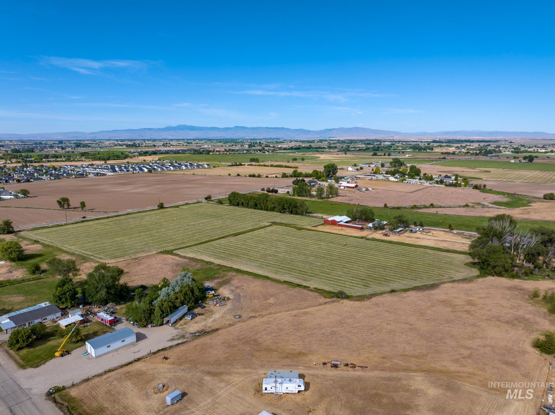 1185 E King Rd, Kuna, Idaho 83634, 3 Bedrooms, 2.5 Bathrooms, Farm & Ranch For Sale, Price $2,995,000, 98989610