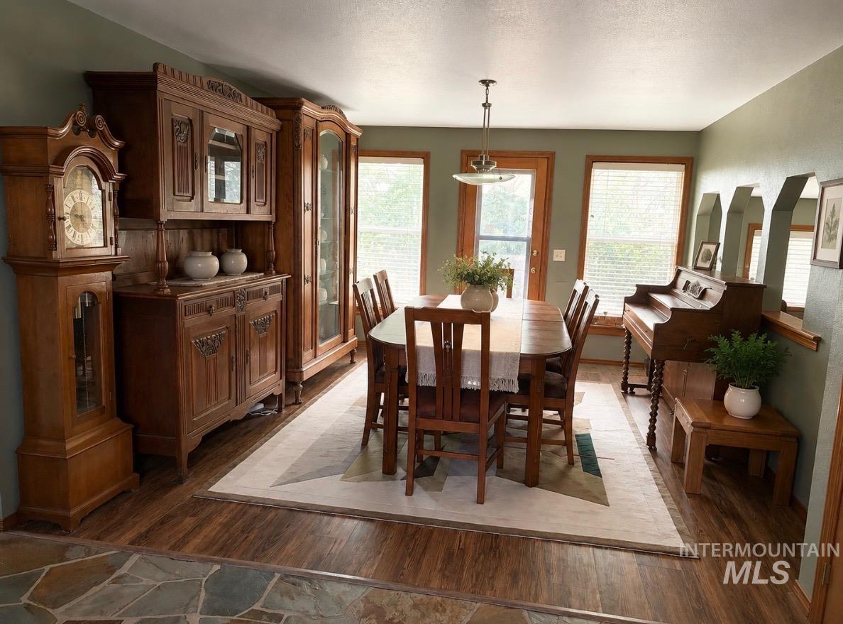 1185 E King Rd, Kuna, Idaho 83634, 3 Bedrooms, 2.5 Bathrooms, Farm & Ranch For Sale, Price $2,995,000, 98989610