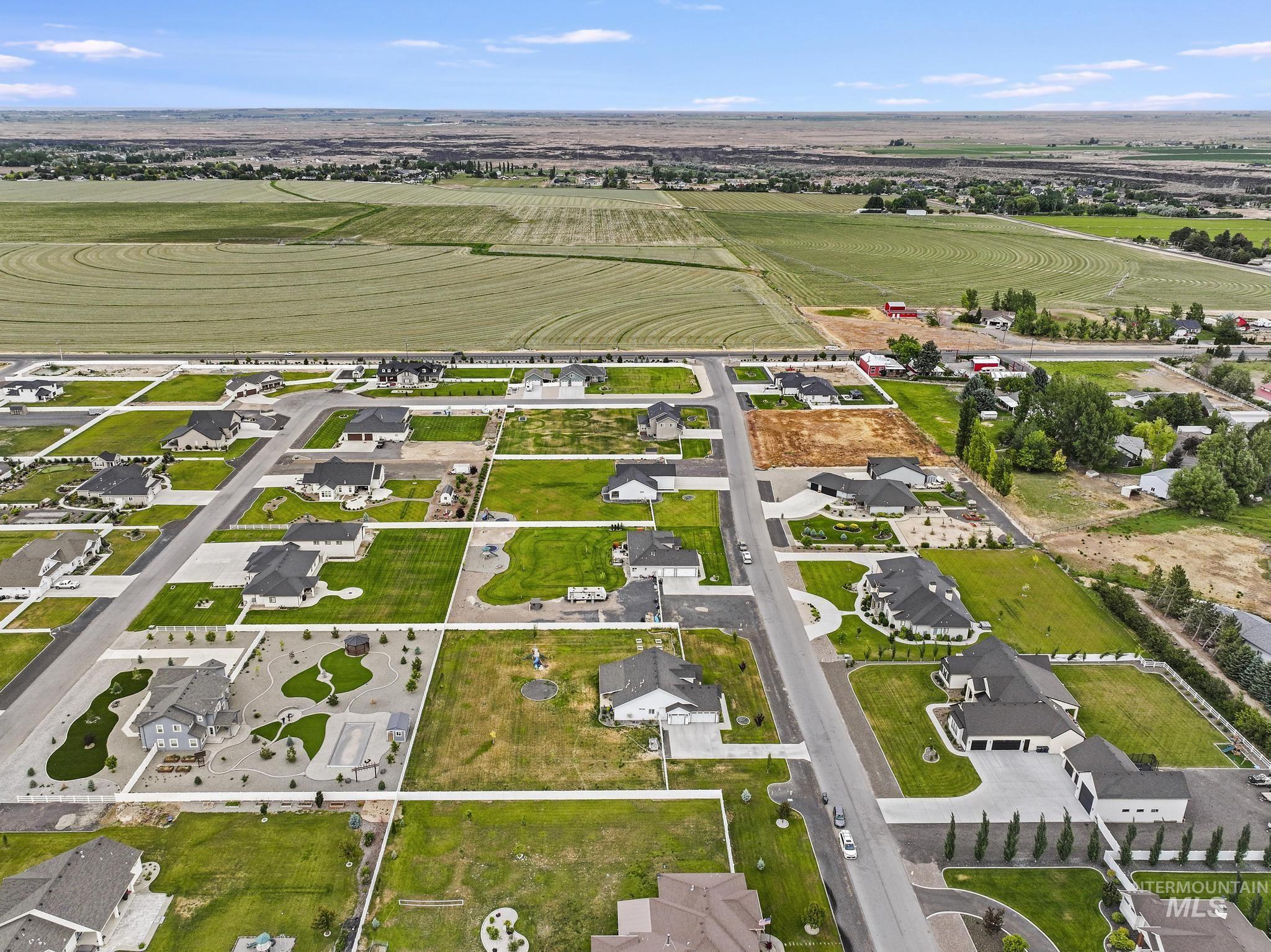 3883 N 3570 E, Kimberly, Idaho 83341, 6 Bedrooms, 3 Bathrooms, Residential For Sale, Price $825,000,MLS 98989611