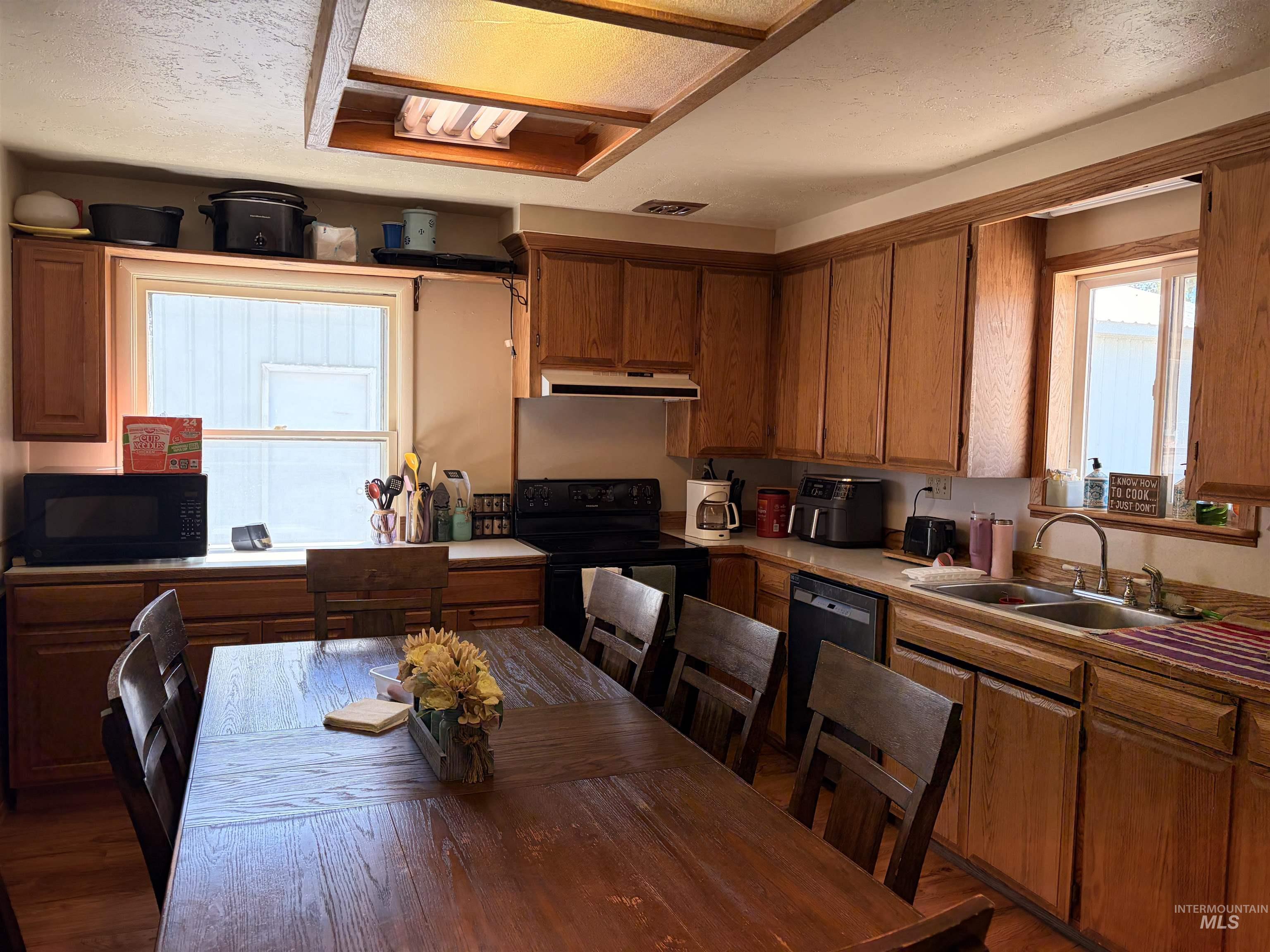131 Lincoln Street, Kimberly, Idaho 83341, 4 Bedrooms, 2 Bathrooms, Residential For Sale, Price $320,000, 98989612