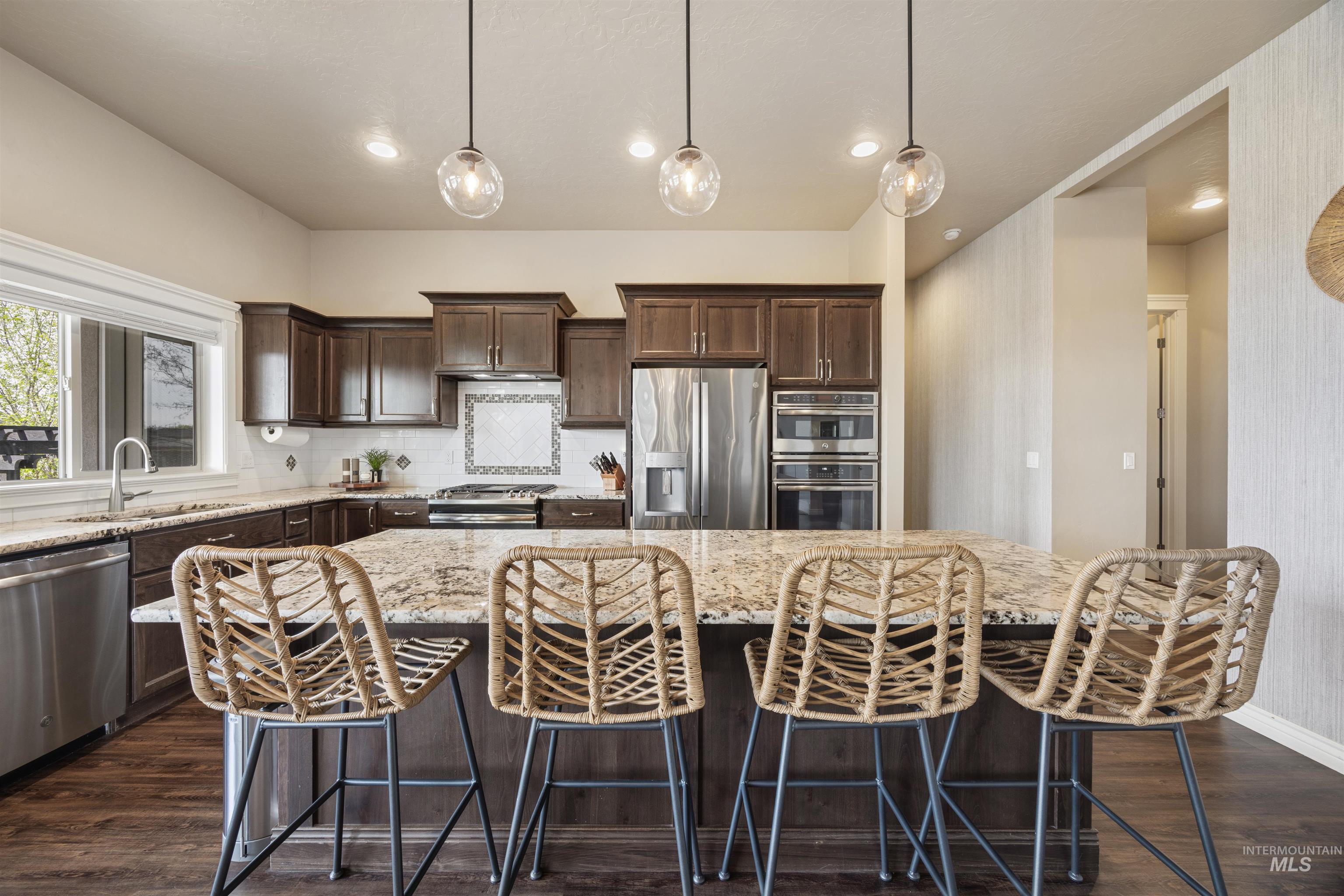 3457 W Barefoot, Eagle, Idaho 83616, 4 Bedrooms, 3.5 Bathrooms, Residential For Sale, Price $989,669,MLS 98989613