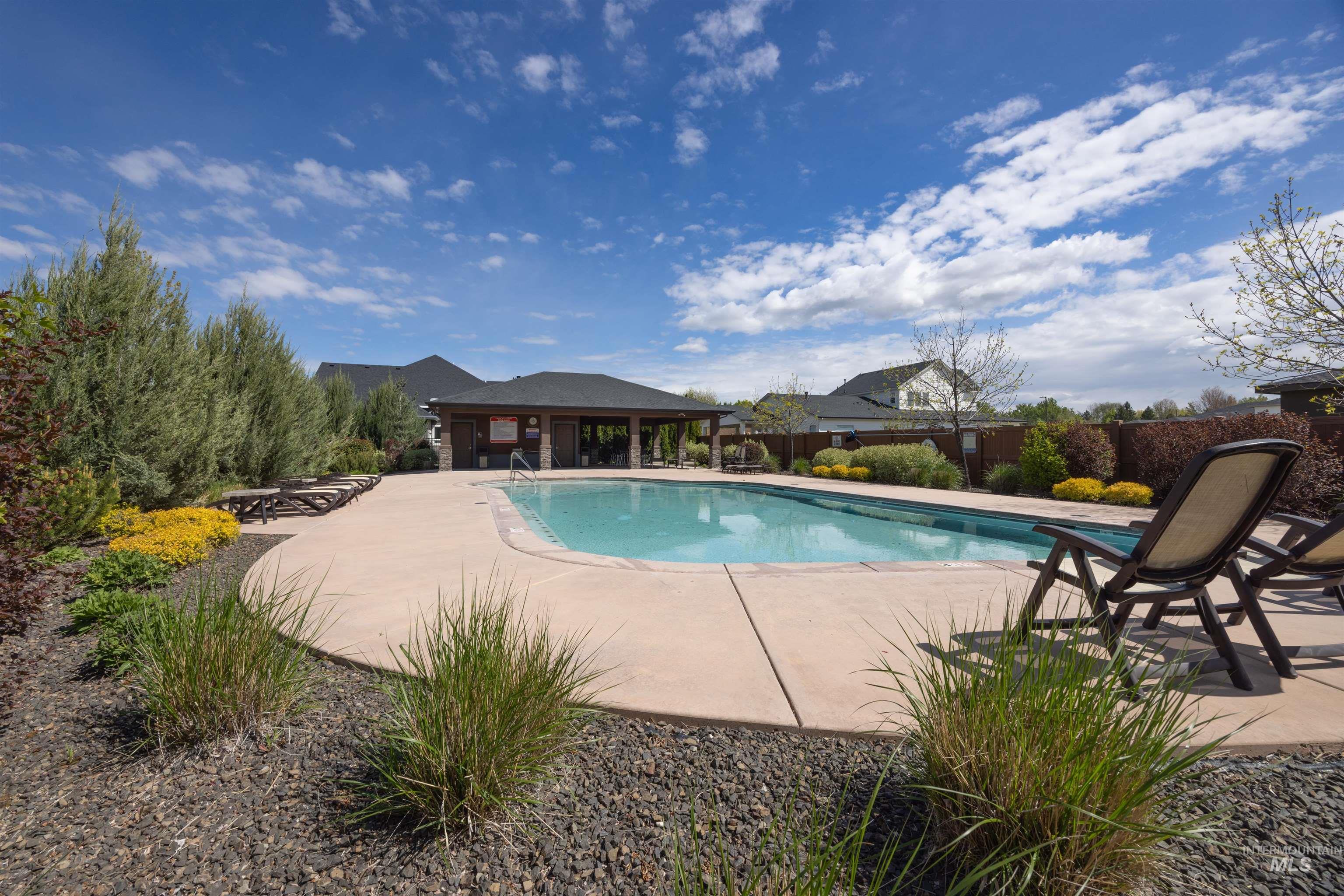 3457 W Barefoot, Eagle, Idaho 83616, 4 Bedrooms, 3.5 Bathrooms, Residential For Sale, Price $989,669,MLS 98989613