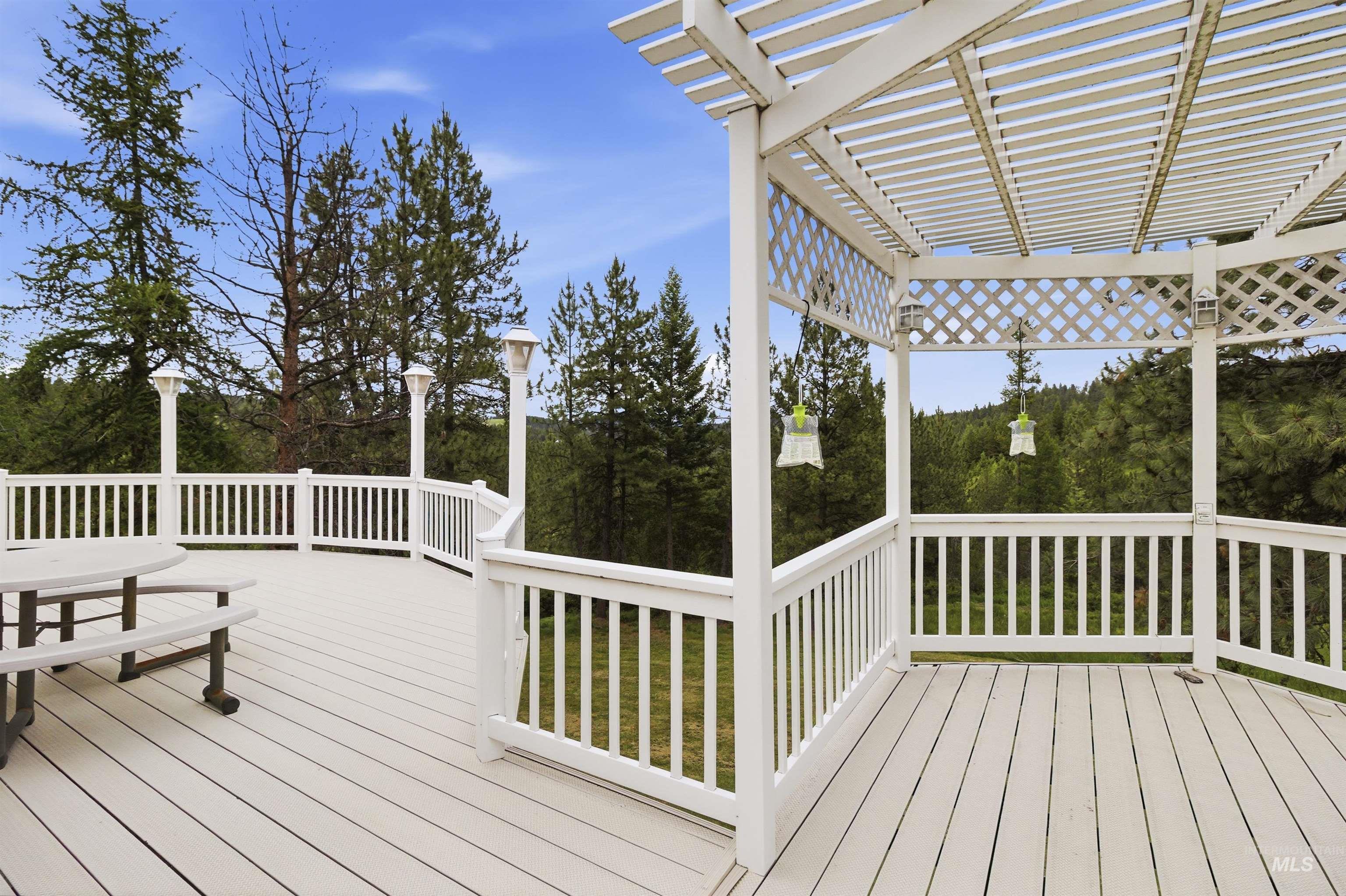 1415 Four Mile Rd, Viola, Idaho 83872, 3 Bedrooms, 2 Bathrooms, Residential For Sale, Price $639,900,MLS 98989617