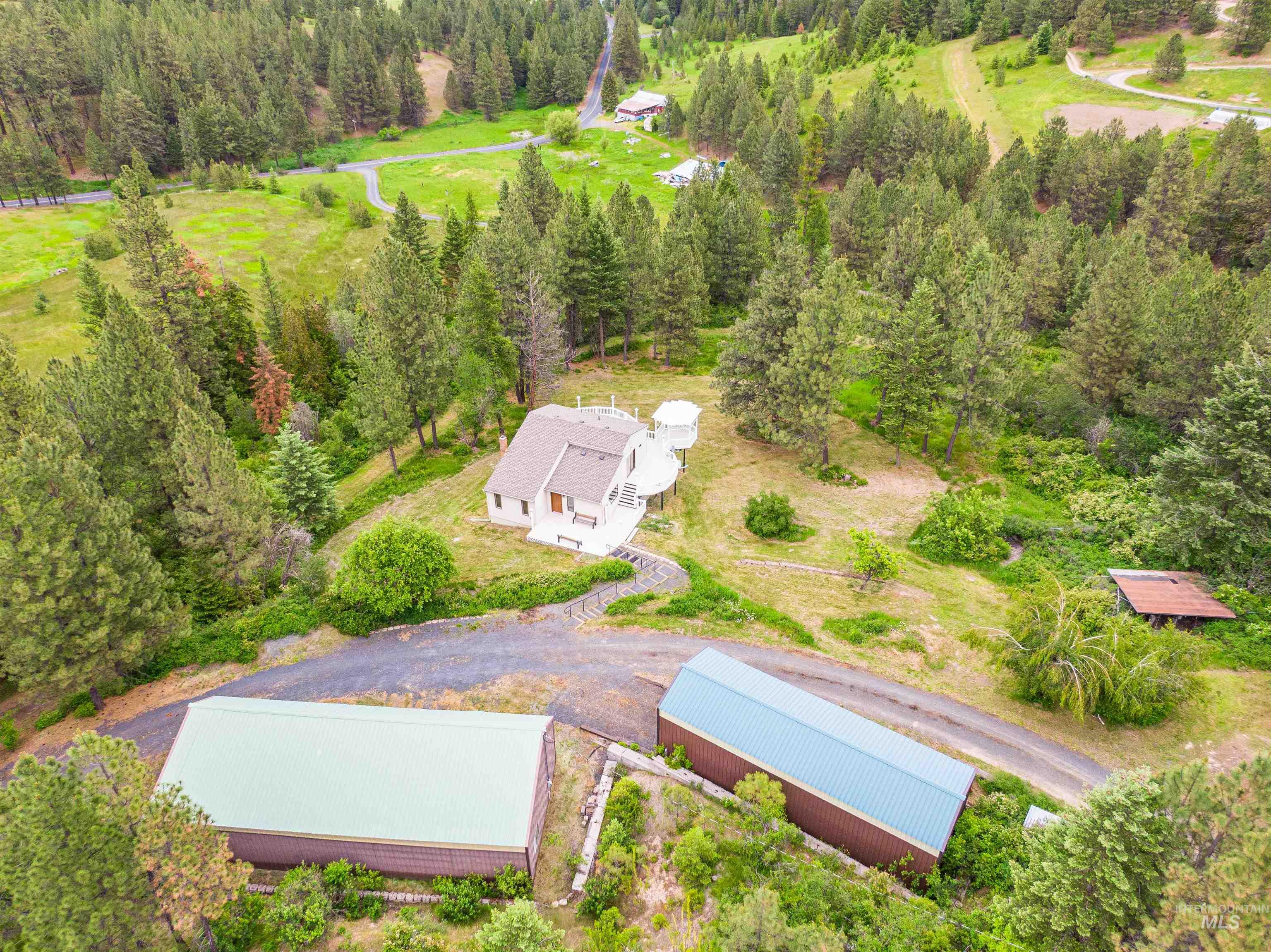 1415 Four Mile Rd, Viola, Idaho 83872, 3 Bedrooms, 2 Bathrooms, Residential For Sale, Price $639,900,MLS 98989617