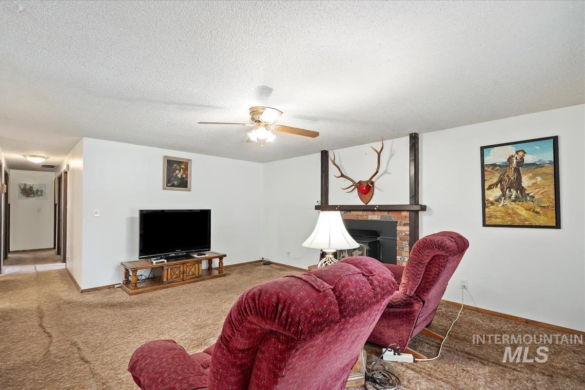 5143 S. Maverick Ave., Boise, Idaho 83709, 3 Bedrooms, 2 Bathrooms, Residential For Sale, Price $427,900,MLS 98989618
