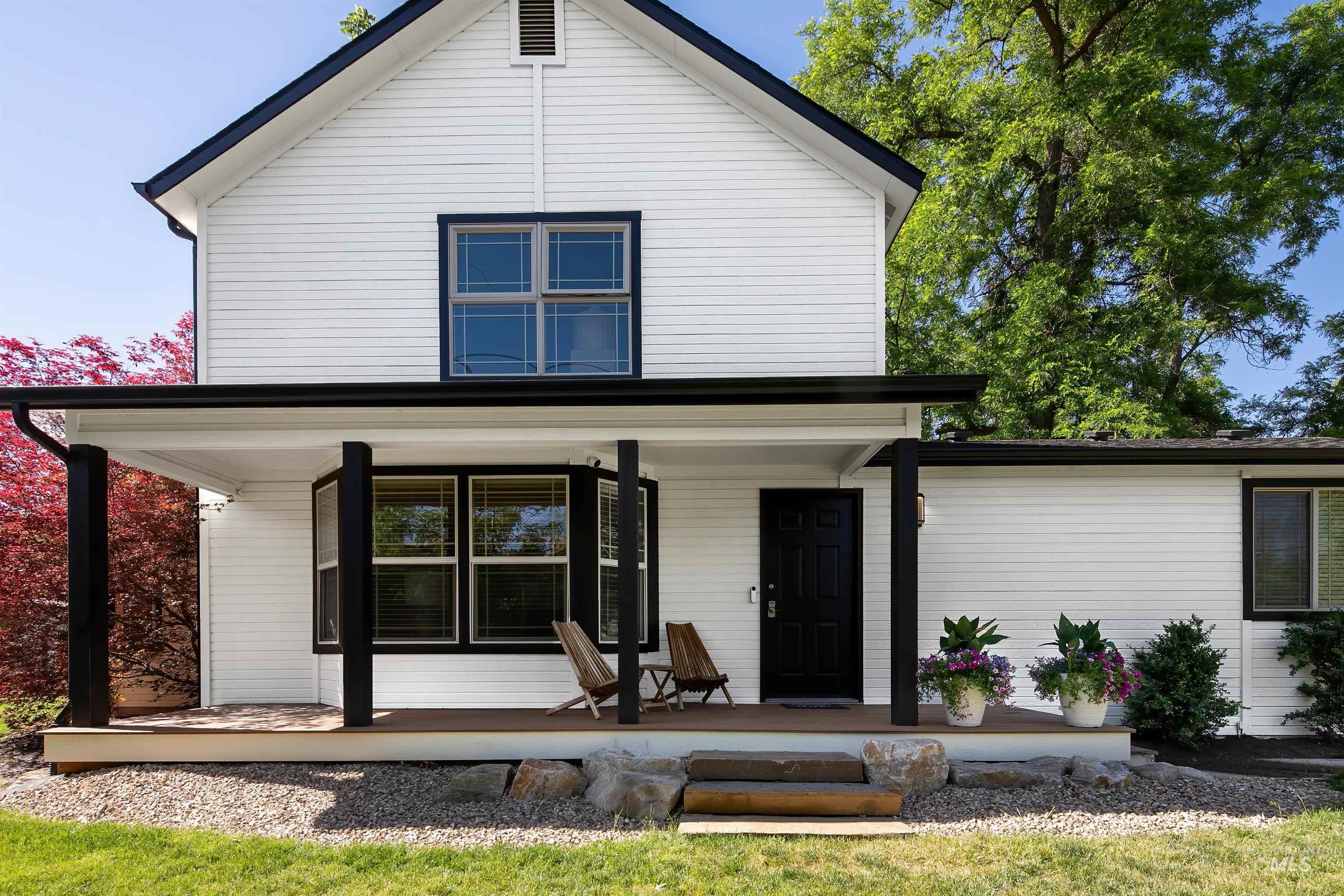 2200 N 16th St, Boise, Idaho 83702, 3 Bedrooms, 2 Bathrooms, Residential For Sale, Price $750,000,MLS 98989622