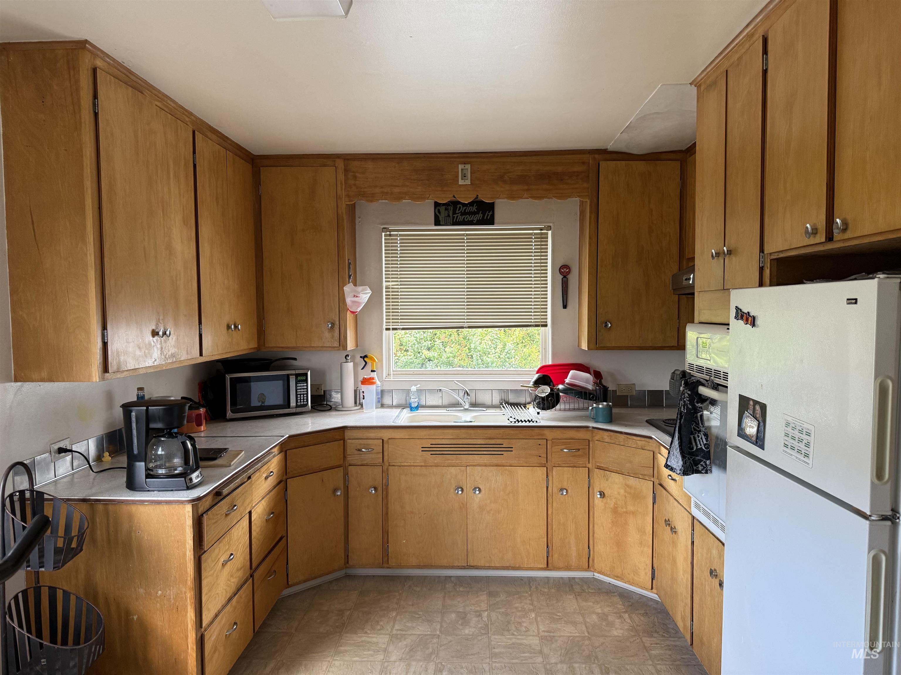 729 Brent Dr., Moscow, Idaho 83843, 2 Bedrooms, 1 Bathroom, Residential Income For Sale, Price $440,000,MLS 98989627