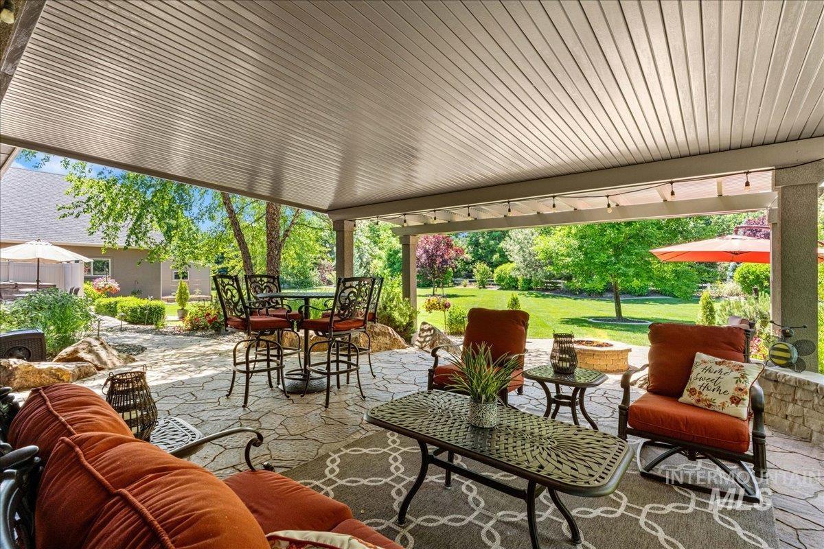 565 N White Sage Way, Eagle, Idaho 83616, 4 Bedrooms, 3.5 Bathrooms, Residential For Sale, Price $1,750,000,MLS 98989628