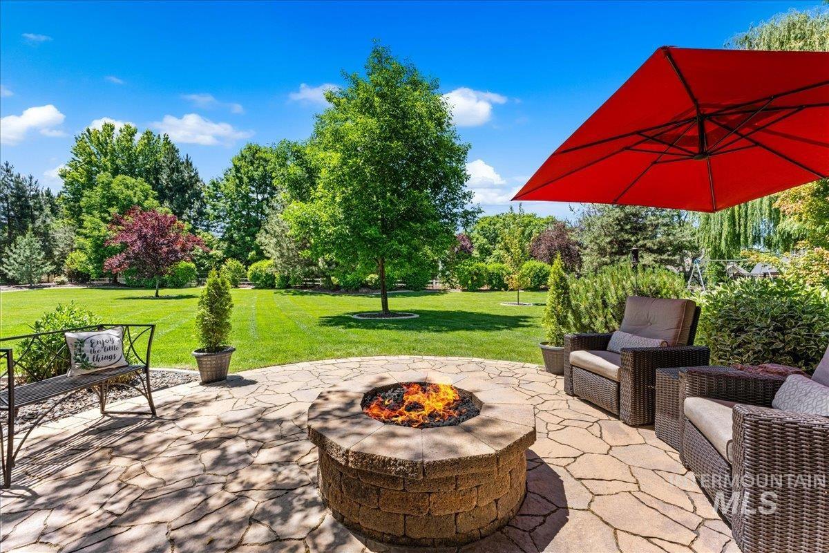 565 N White Sage Way, Eagle, Idaho 83616, 4 Bedrooms, 3.5 Bathrooms, Residential For Sale, Price $1,750,000,MLS 98989628