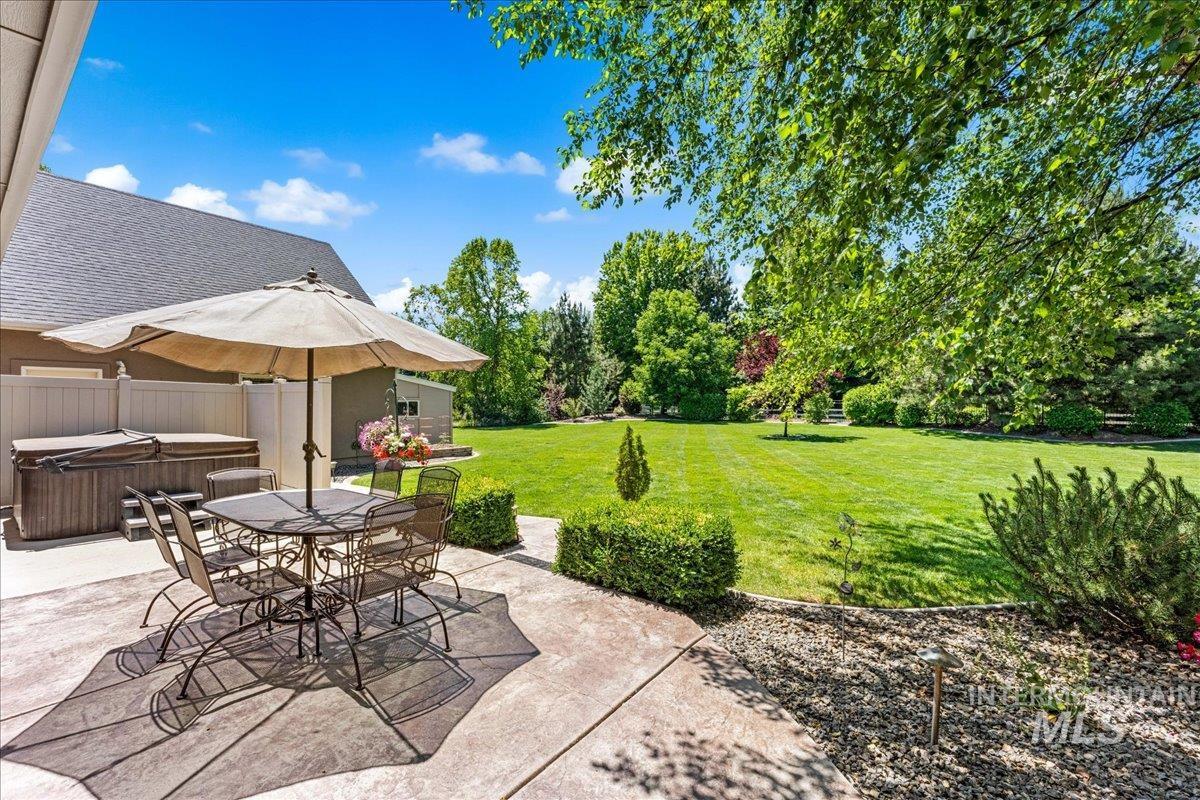 565 N White Sage Way, Eagle, Idaho 83616, 4 Bedrooms, 3.5 Bathrooms, Residential For Sale, Price $1,750,000,MLS 98989628