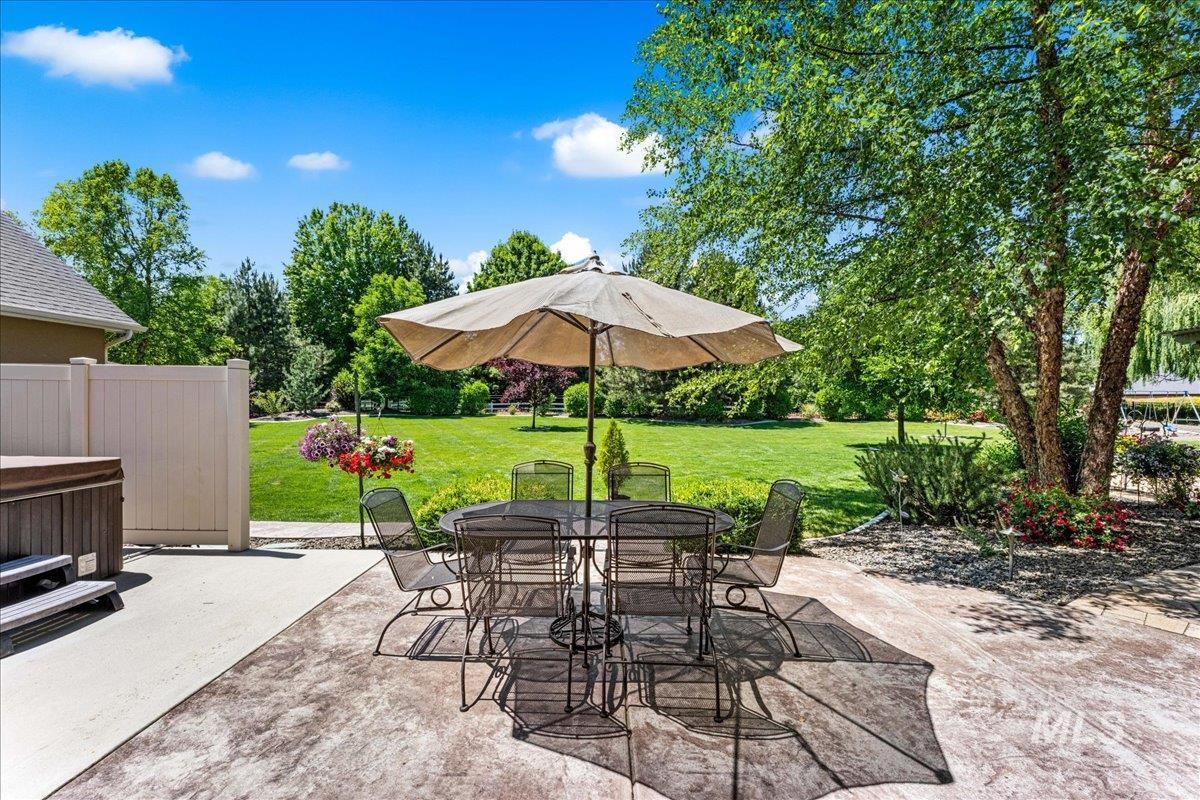 565 N White Sage Way, Eagle, Idaho 83616, 4 Bedrooms, 3.5 Bathrooms, Residential For Sale, Price $1,750,000,MLS 98989628