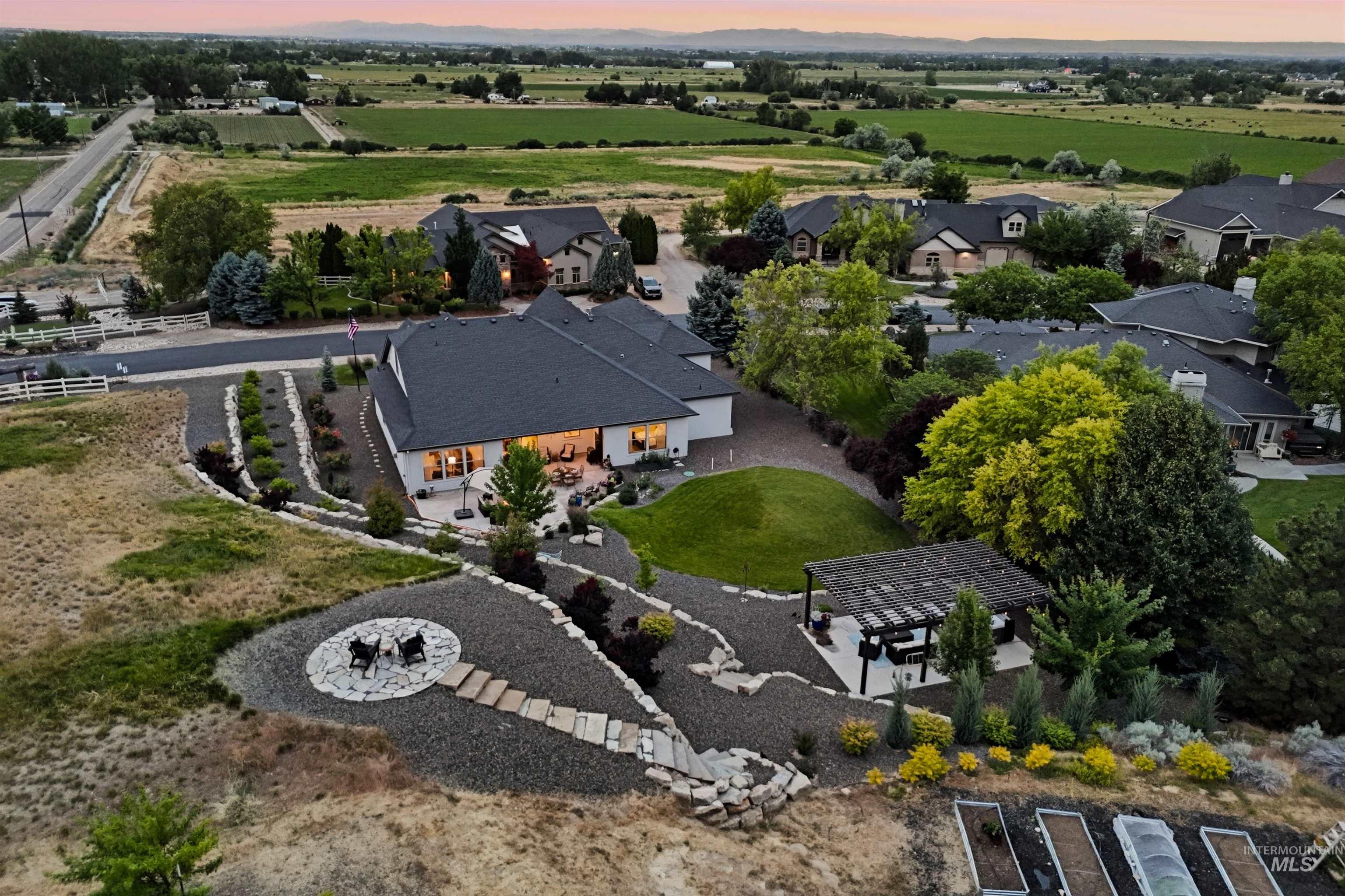 7030 Southern Vista Ct, Star, Idaho 83669, 4 Bedrooms, 2.5 Bathrooms, Residential For Sale, Price $1,274,999,MLS 98989633