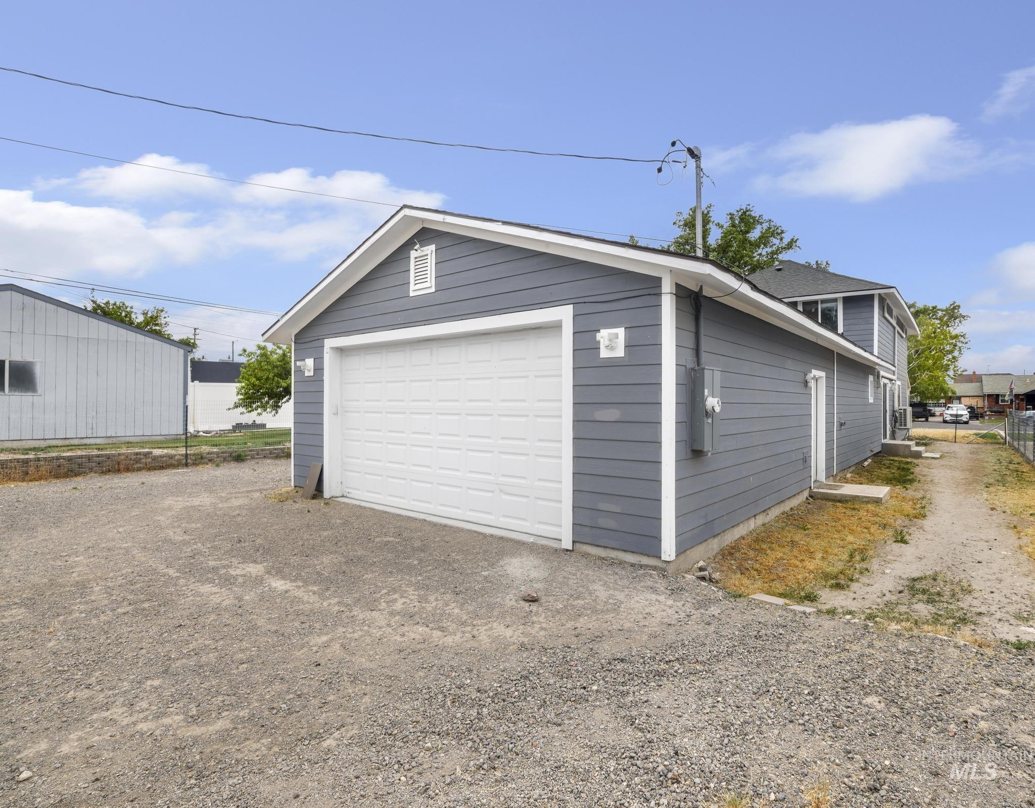 116 8Th Ave, Buhl, Idaho 83316, 4 Bedrooms, 3 Bathrooms, Residential For Sale, Price $379,900,MLS 98989634