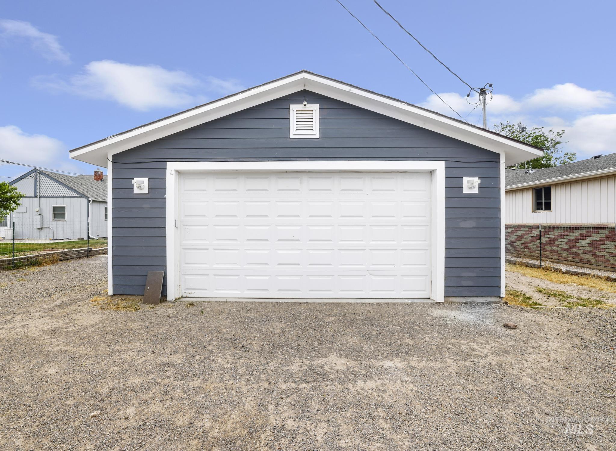 116 8Th Ave, Buhl, Idaho 83316, 4 Bedrooms, 3 Bathrooms, Residential For Sale, Price $379,900,MLS 98989634