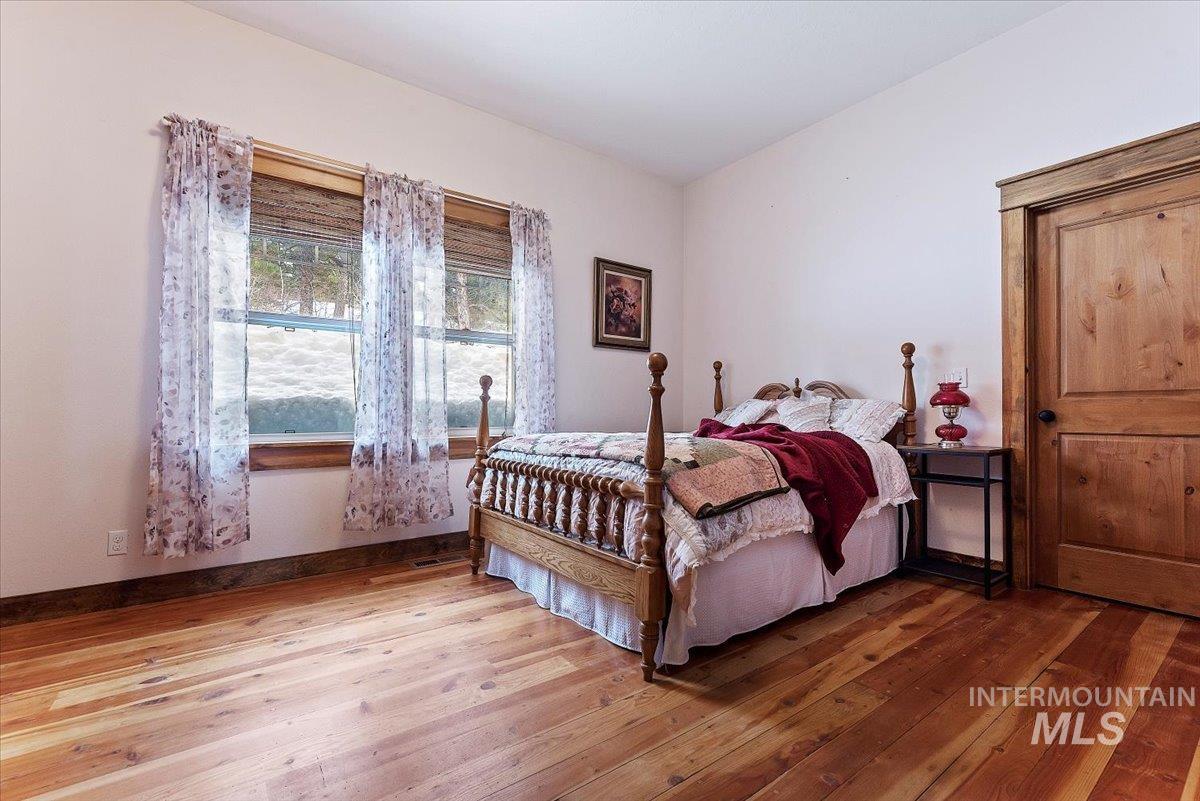 675 W Russell Dr, Prairie, Idaho 83647, 3 Bedrooms, 2 Bathrooms, Residential For Sale, Price $2,500,000,MLS 98989637
