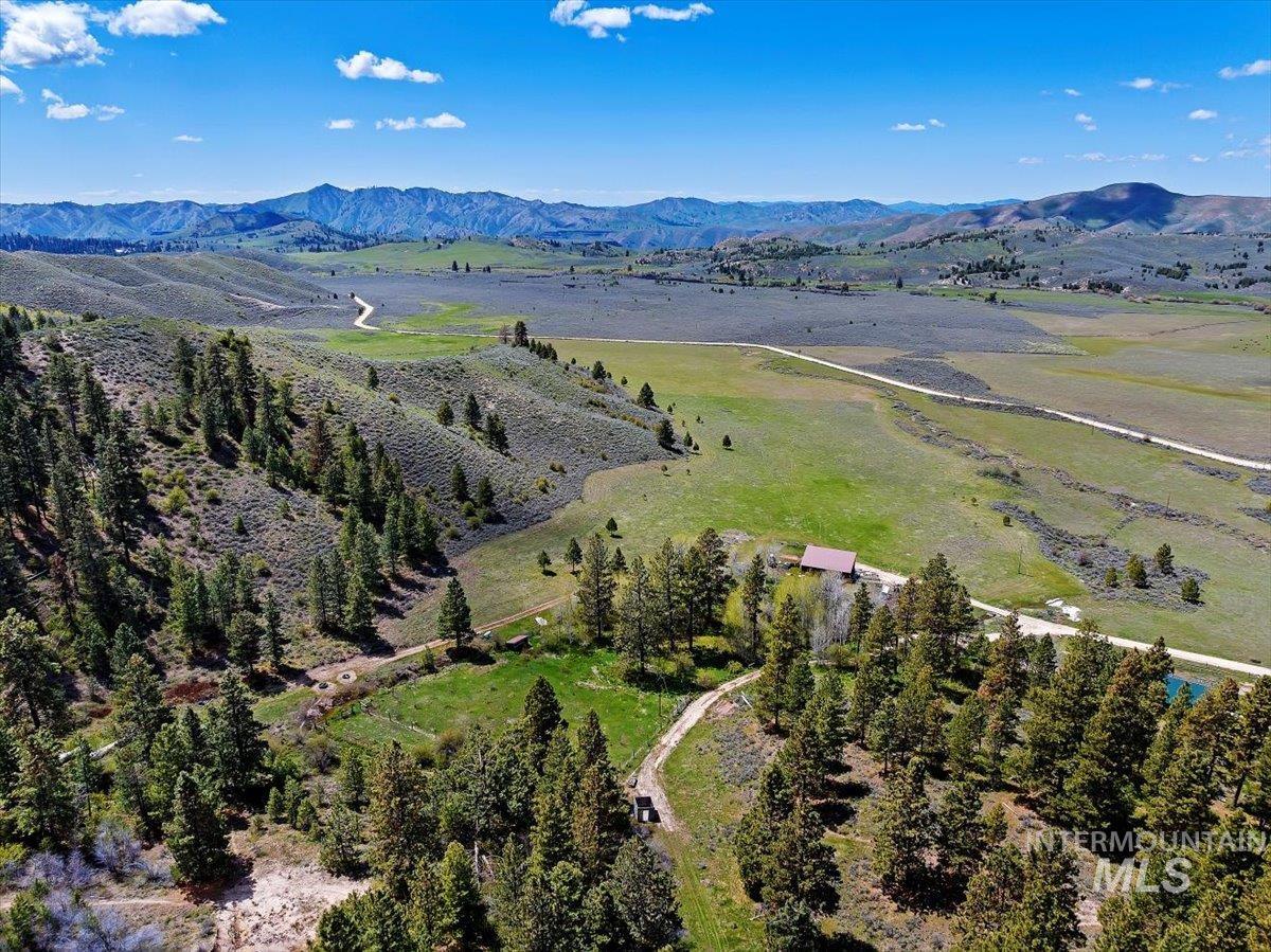 675 W Russell Dr, Prairie, Idaho 83647, 3 Bedrooms, 2 Bathrooms, Residential For Sale, Price $2,500,000,MLS 98989637