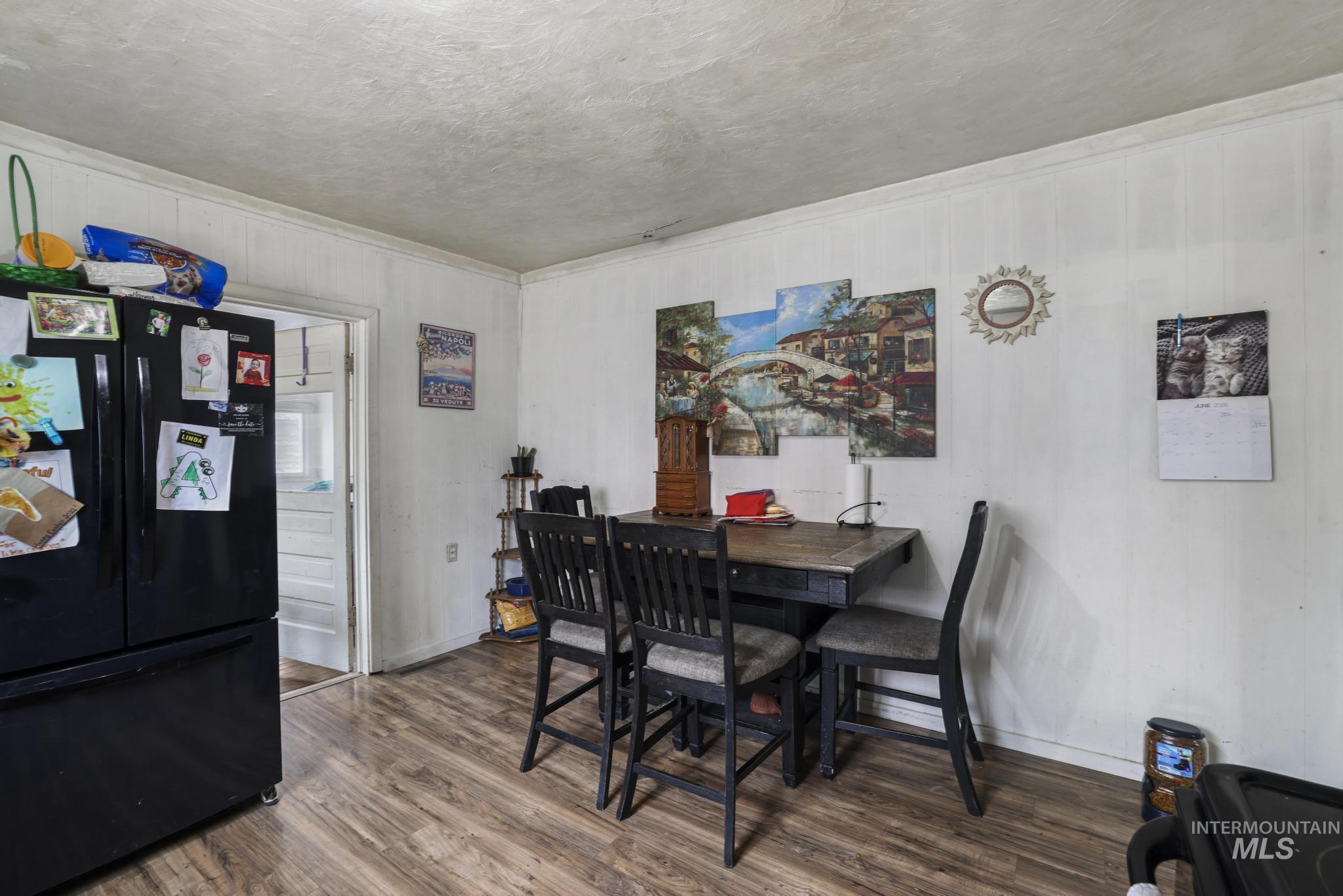 827 Aiken Ave, Buhl, Idaho 83316, 2 Bedrooms, 1 Bathroom, Residential For Sale, Price $250,000,MLS 98989638