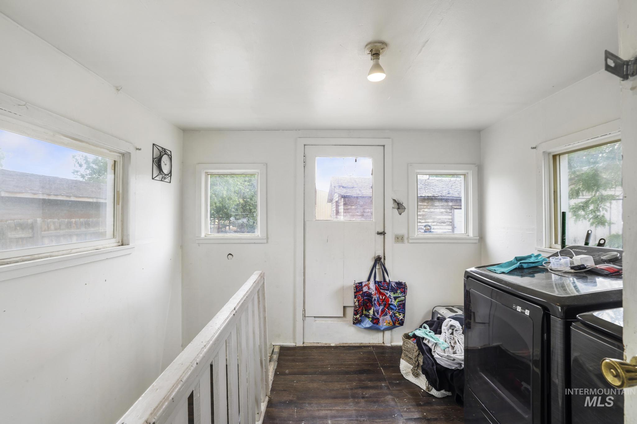 827 Aiken Ave, Buhl, Idaho 83316, 2 Bedrooms, 1 Bathroom, Residential For Sale, Price $250,000,MLS 98989638