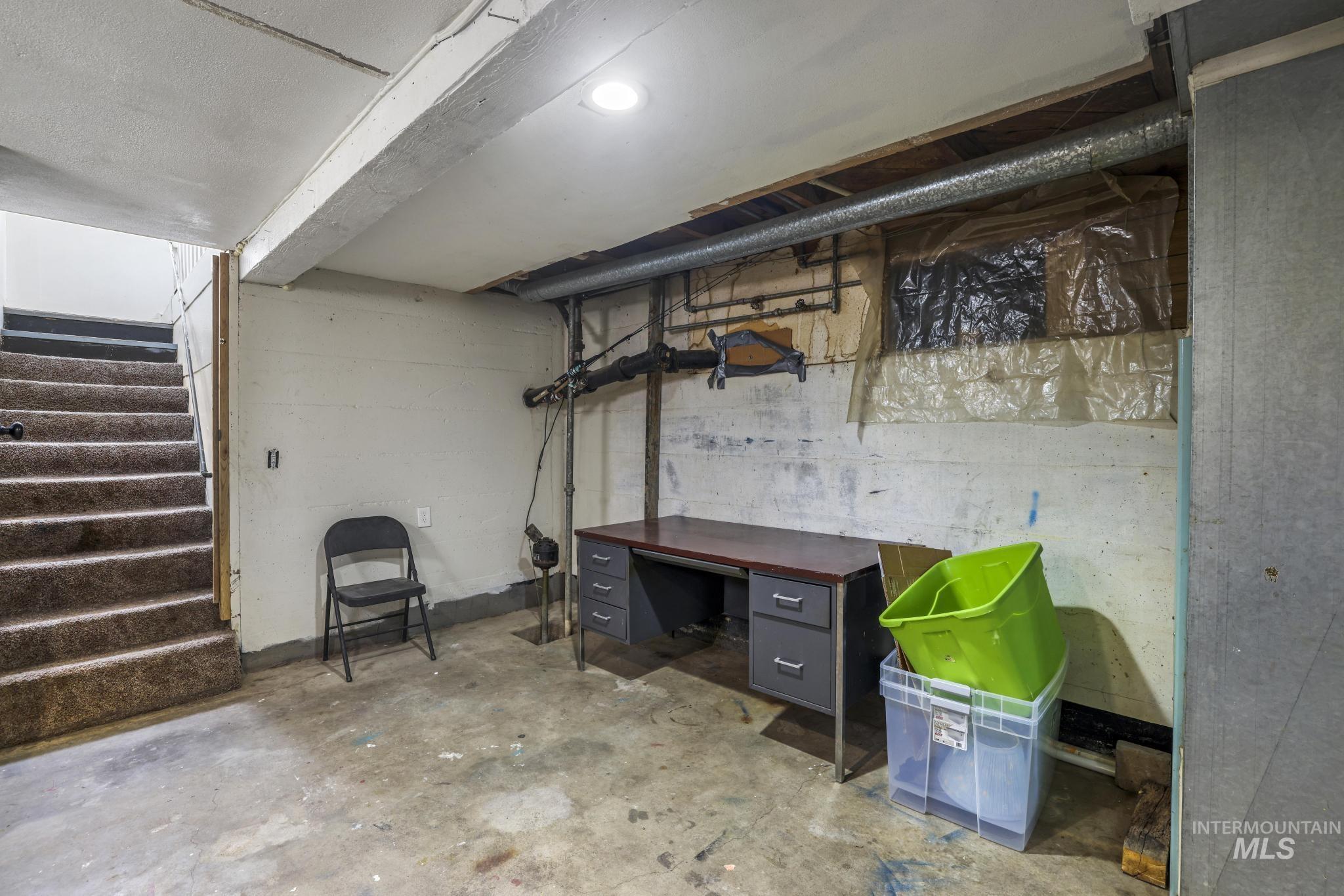 827 Aiken Ave, Buhl, Idaho 83316, 2 Bedrooms, 1 Bathroom, Residential For Sale, Price $250,000,MLS 98989638