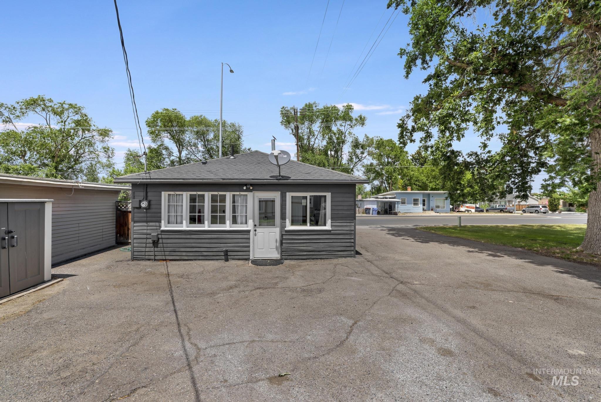 830 Filer Ave, Twin Falls, Idaho 83301, 1 Bedroom, 1 Bathroom, Residential For Sale, Price $200,000,MLS 98989639