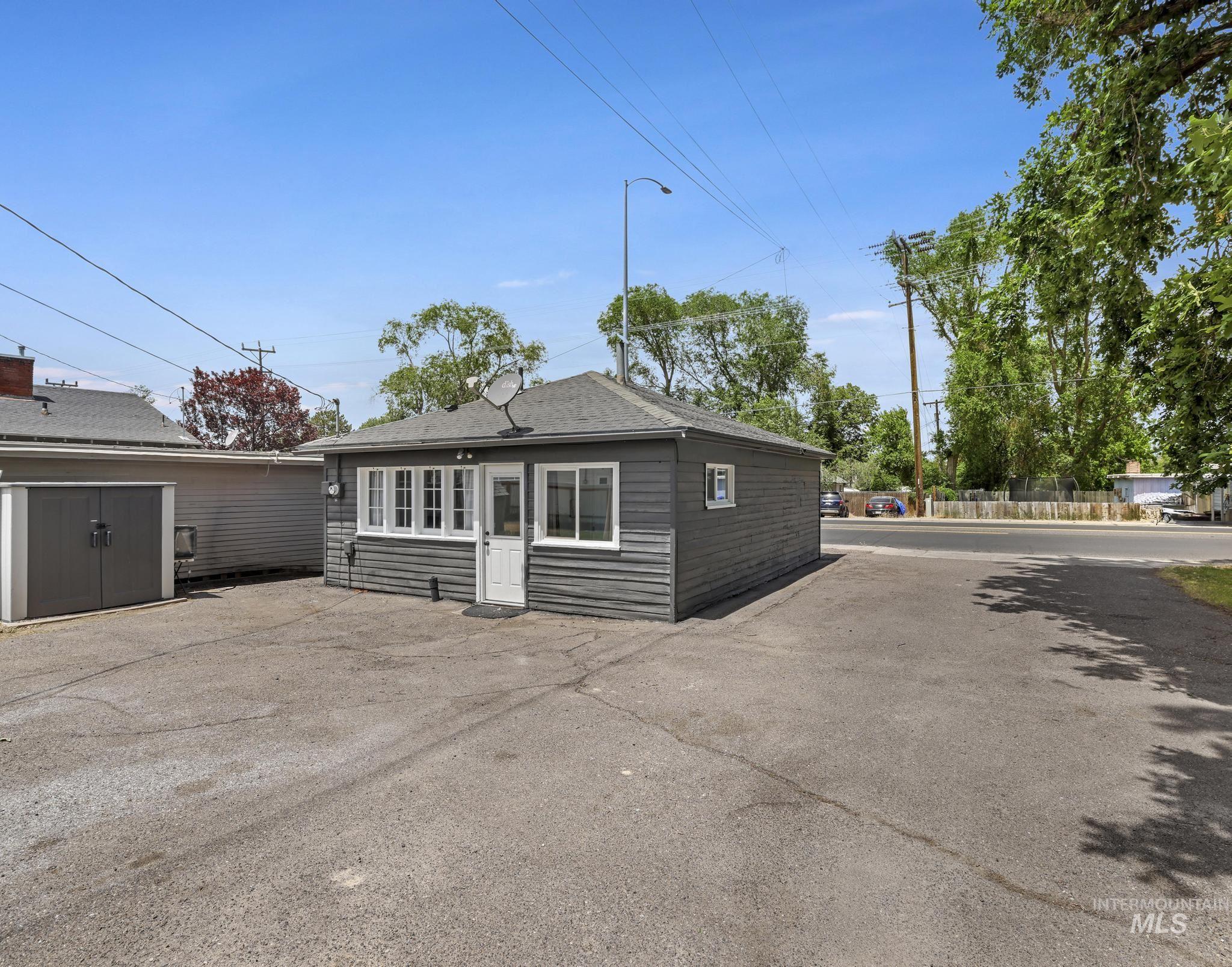 830 Filer Ave, Twin Falls, Idaho 83301, 1 Bedroom, 1 Bathroom, Residential For Sale, Price $200,000,MLS 98989639