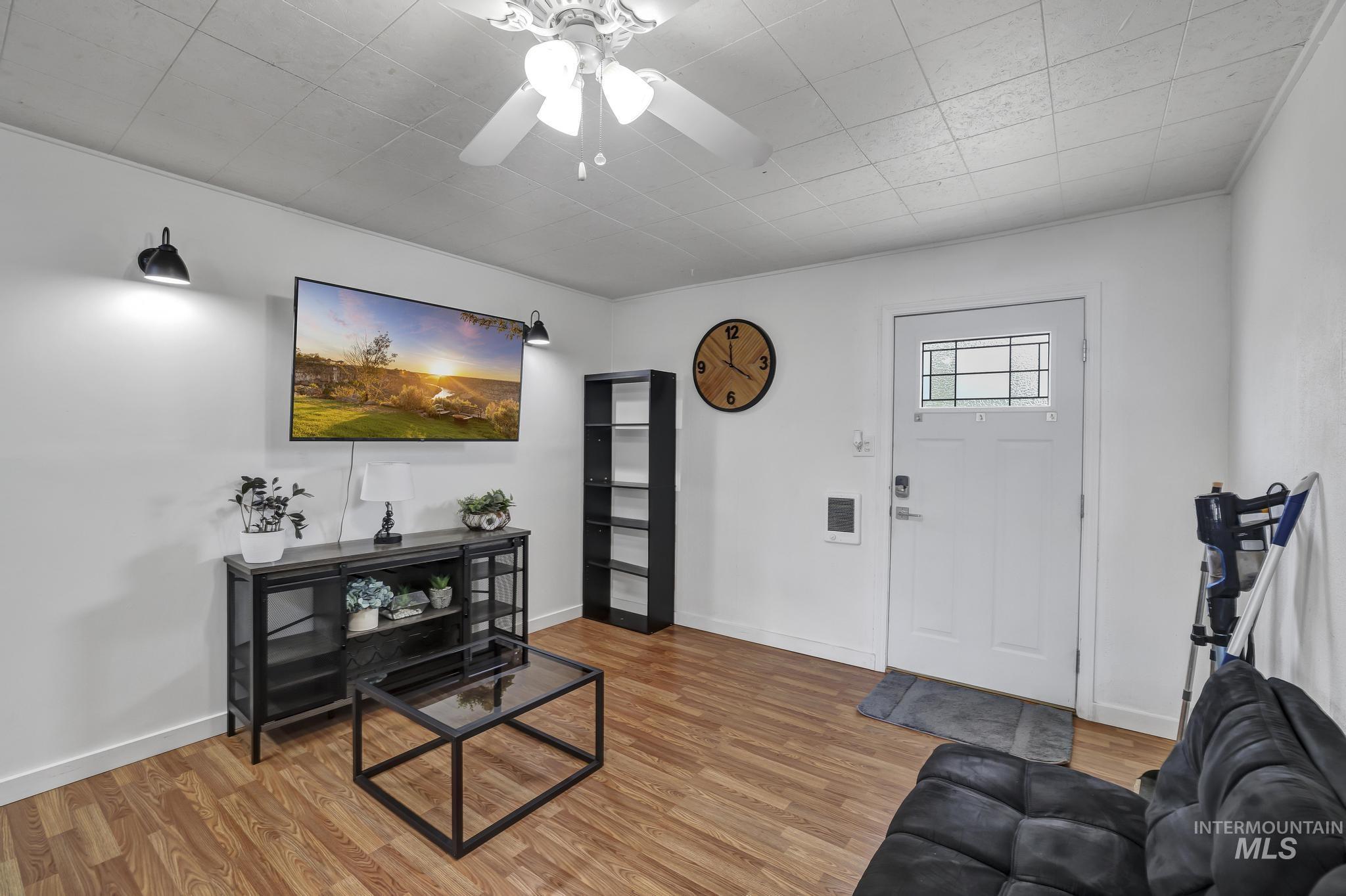 830 Filer Ave, Twin Falls, Idaho 83301, 1 Bedroom, 1 Bathroom, Residential For Sale, Price $200,000,MLS 98989639